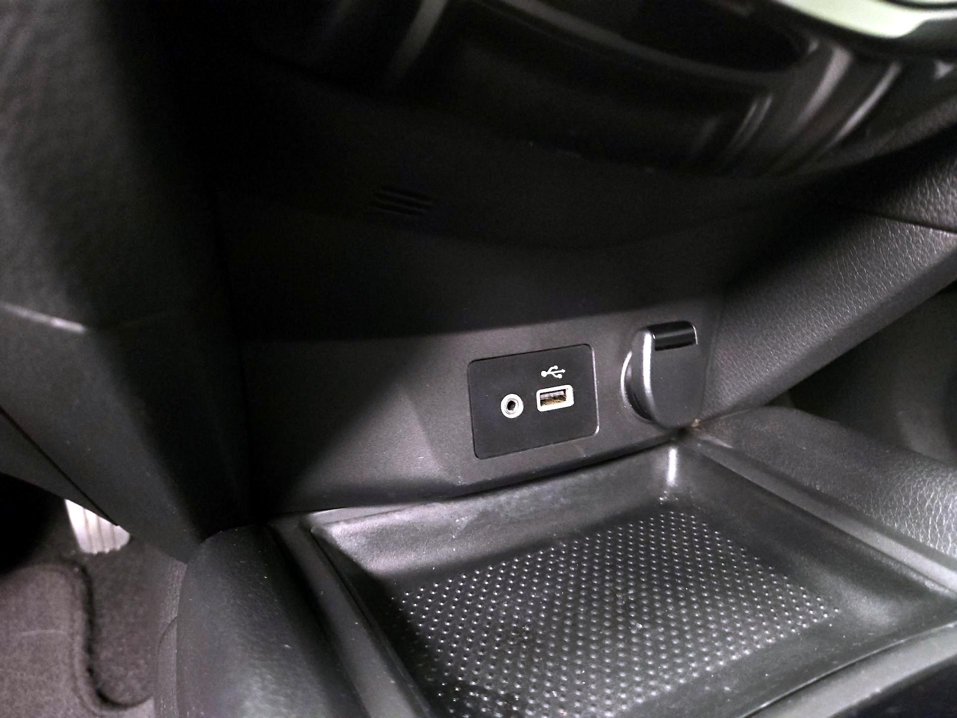 Thumbnail: 2018 Nissan Rogue - 18