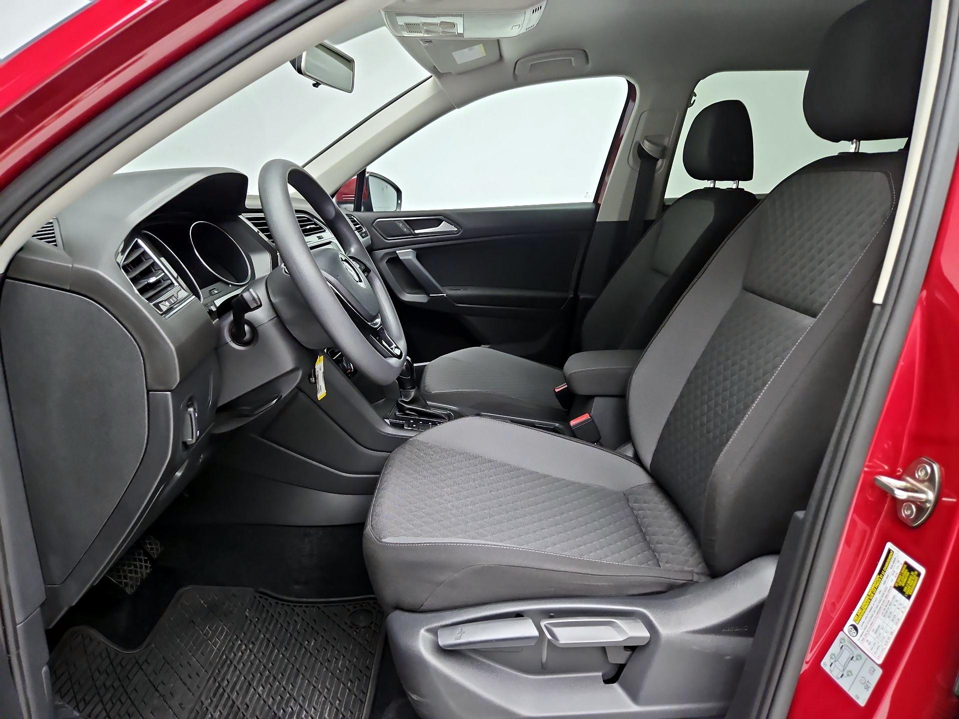 Thumbnail: 2018 Volkswagen Tiguan - 11