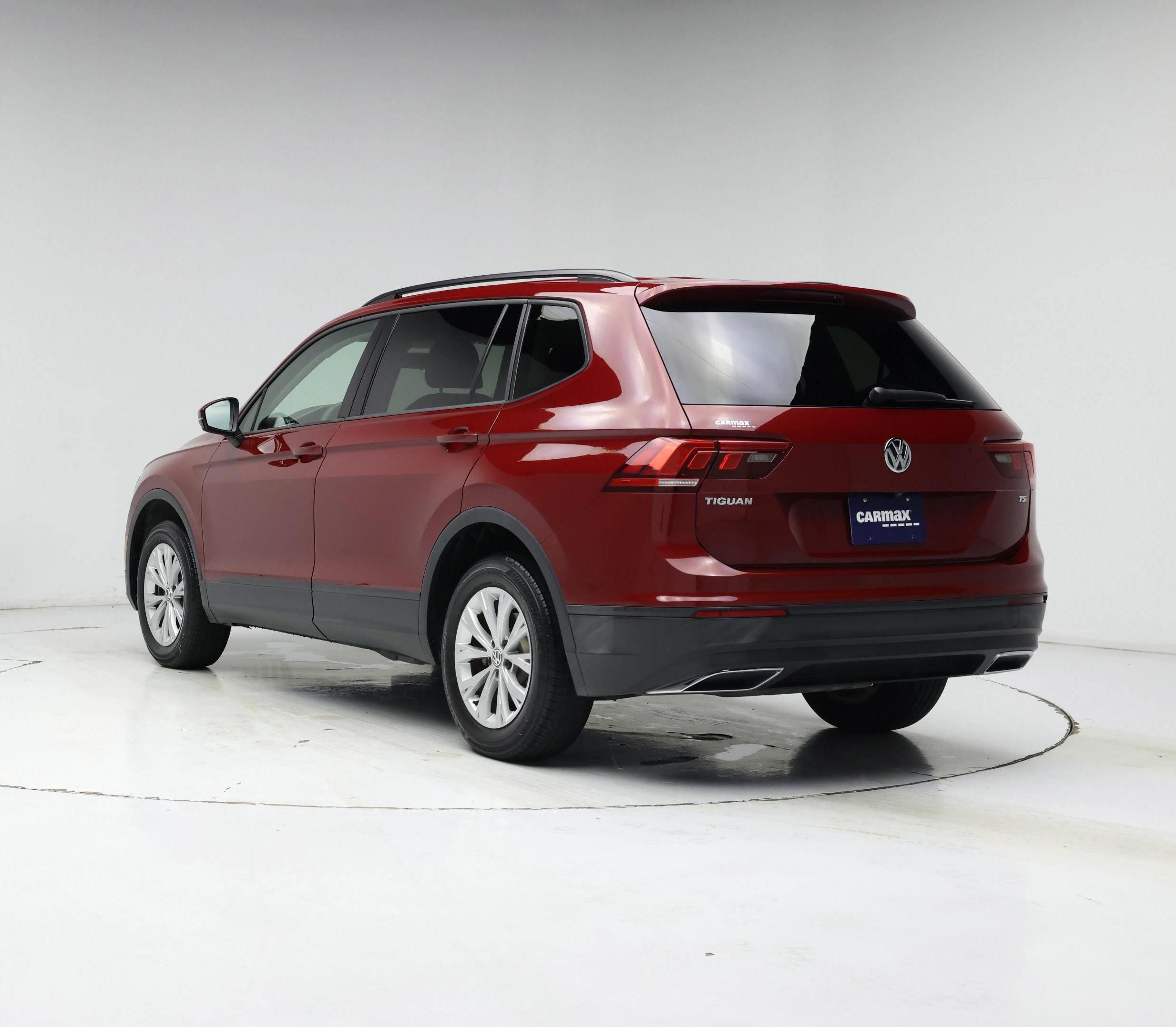 Thumbnail: 2018 Volkswagen Tiguan - 2