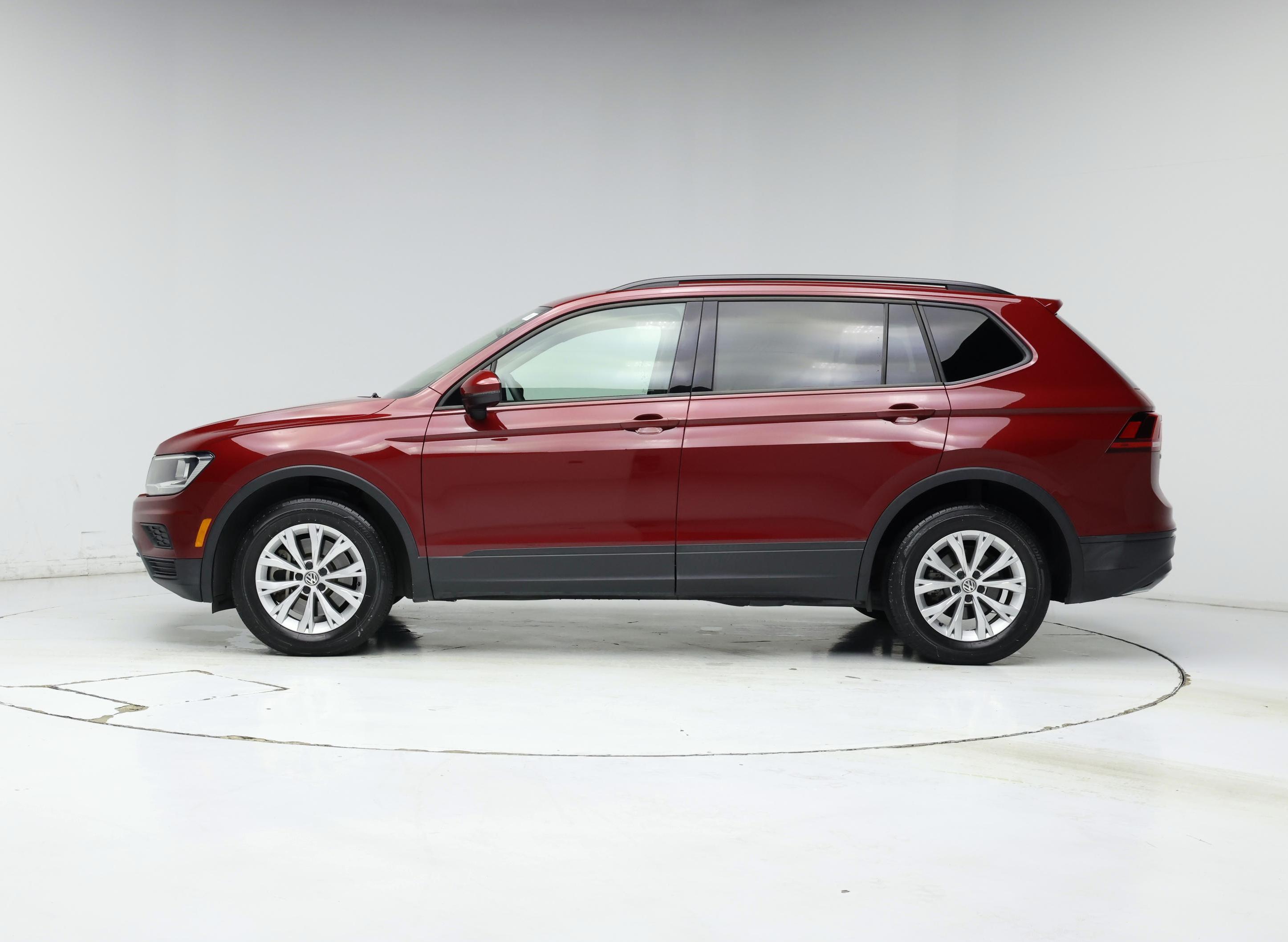 Thumbnail: 2018 Volkswagen Tiguan - 3