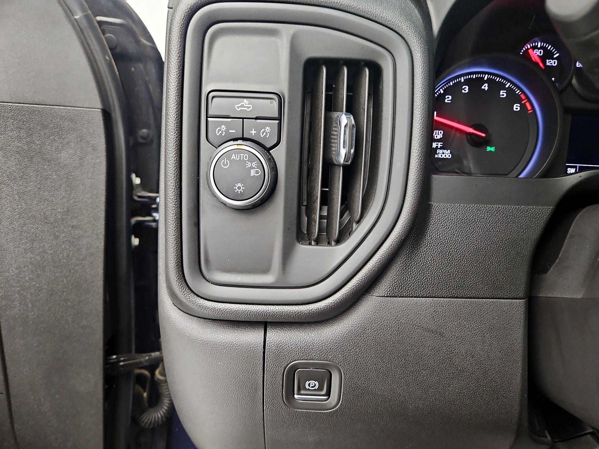 Thumbnail: 2022 Chevrolet Silverado 1500 - 13