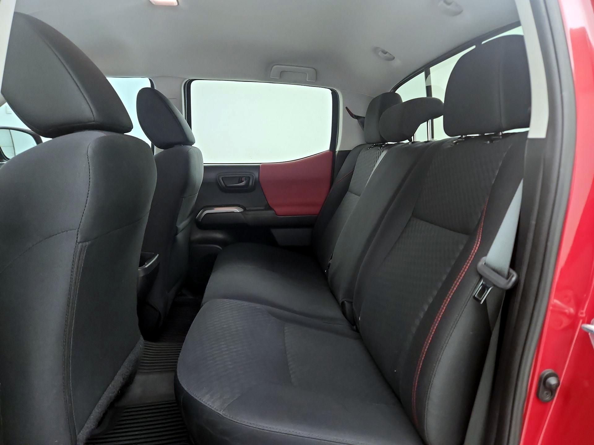 Thumbnail: 2021 Toyota Tacoma - 19