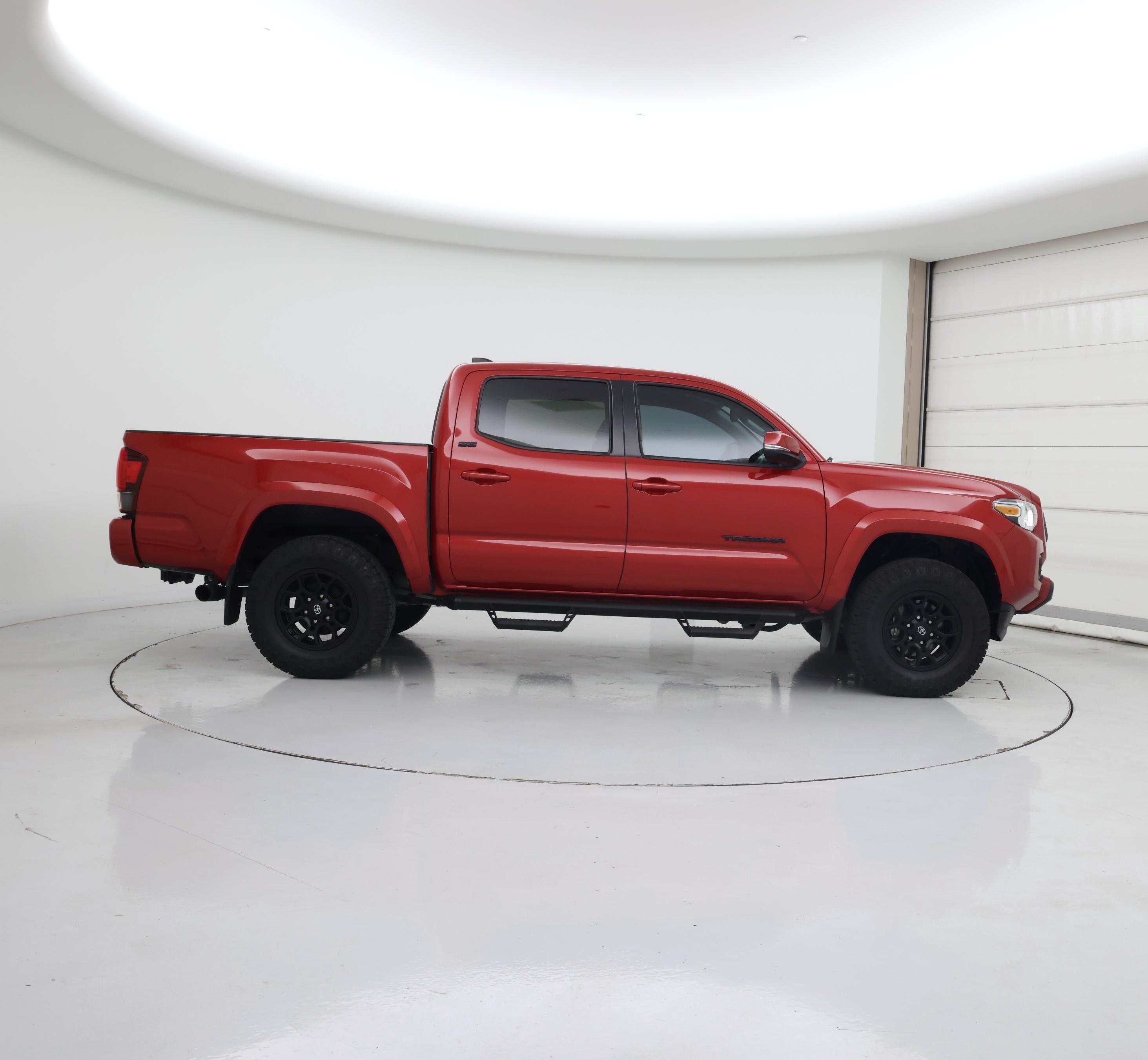 Thumbnail: 2021 Toyota Tacoma - 7