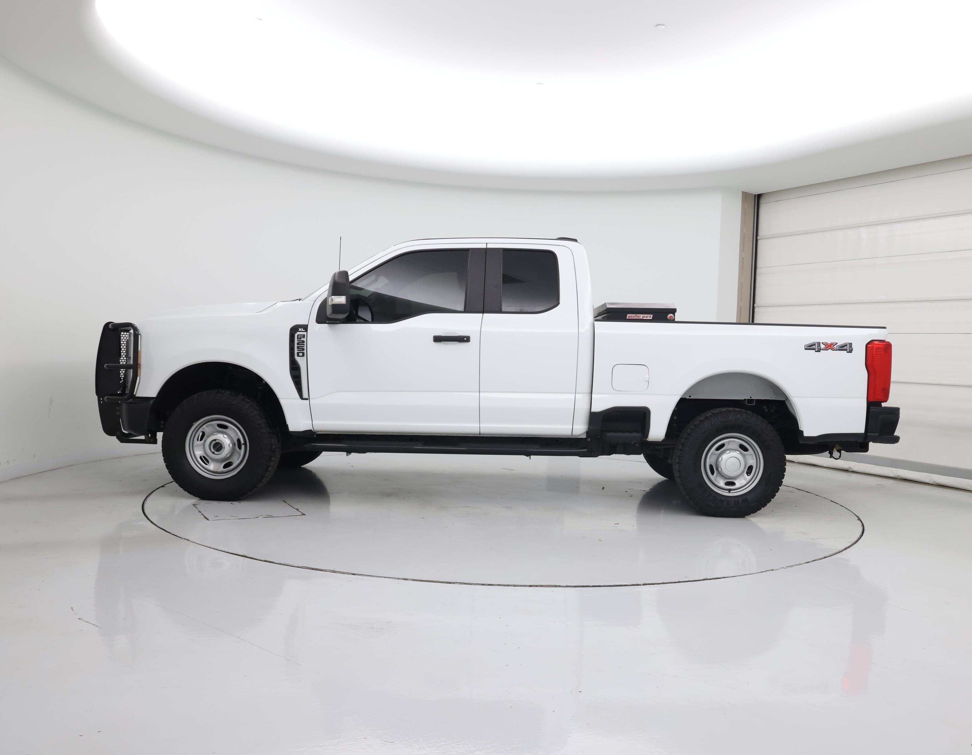 Thumbnail: 2023 Ford F-250 - 3