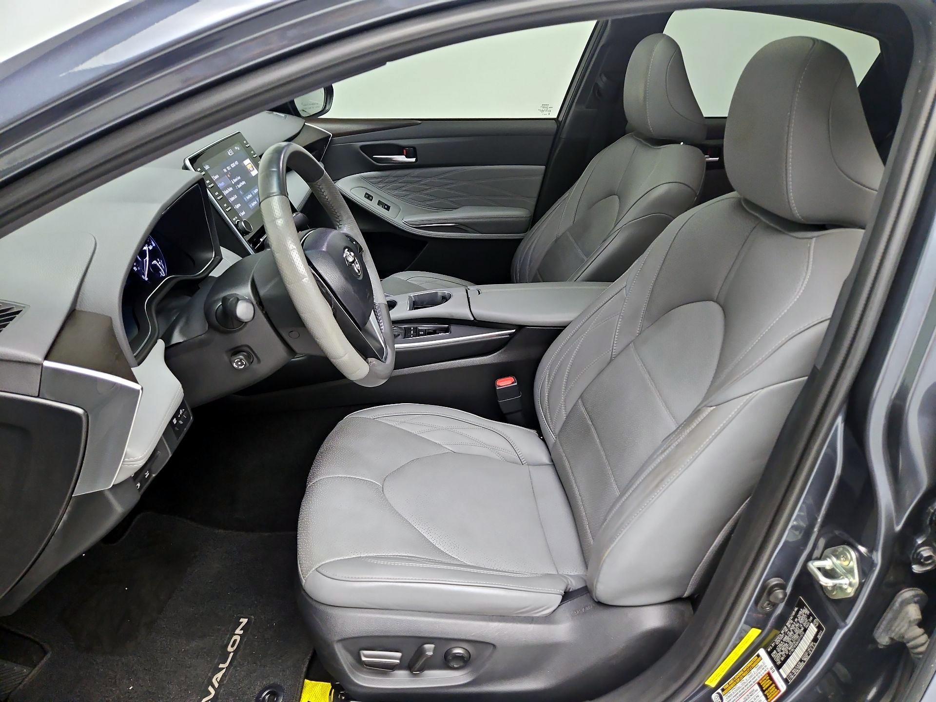 Thumbnail: 2019 Toyota Avalon - 11