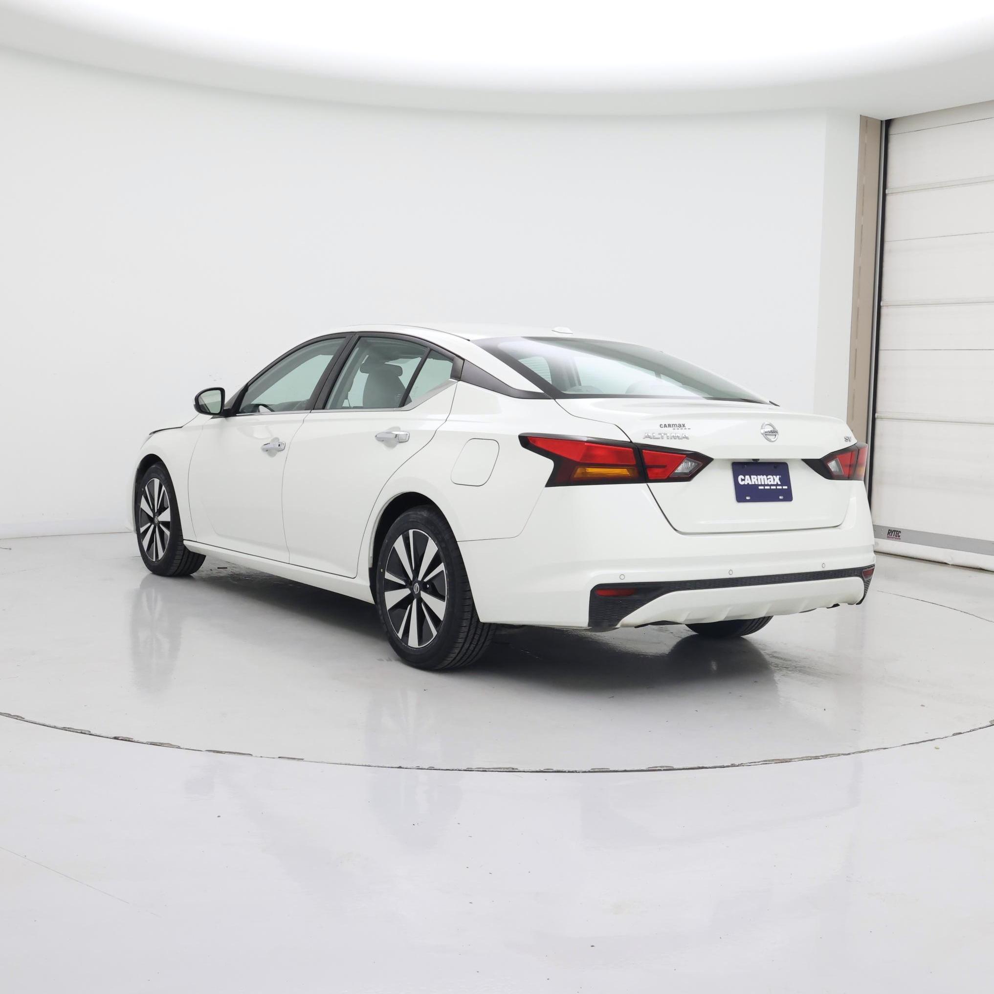 Thumbnail: 2022 Nissan Altima - 2