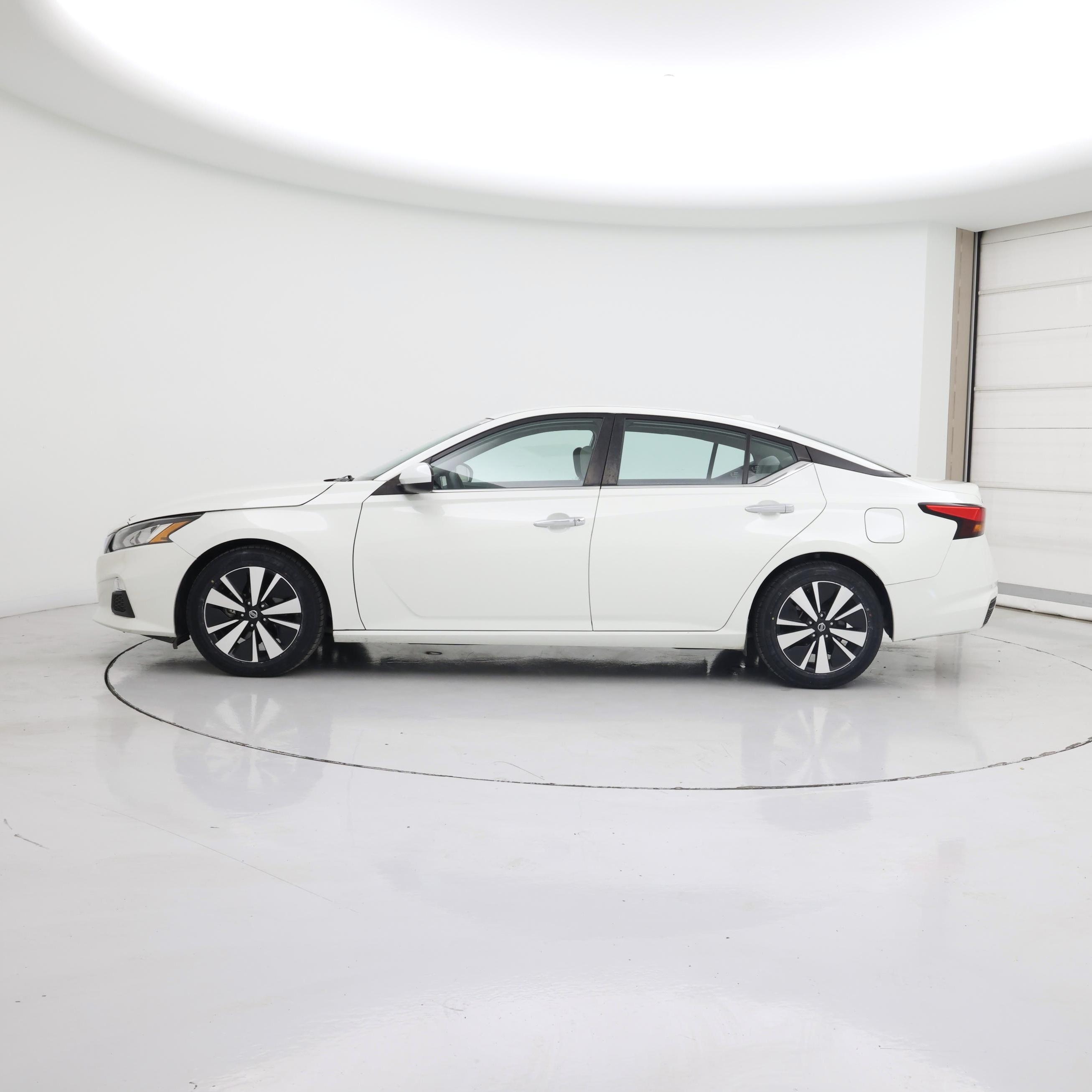 Thumbnail: 2022 Nissan Altima - 3