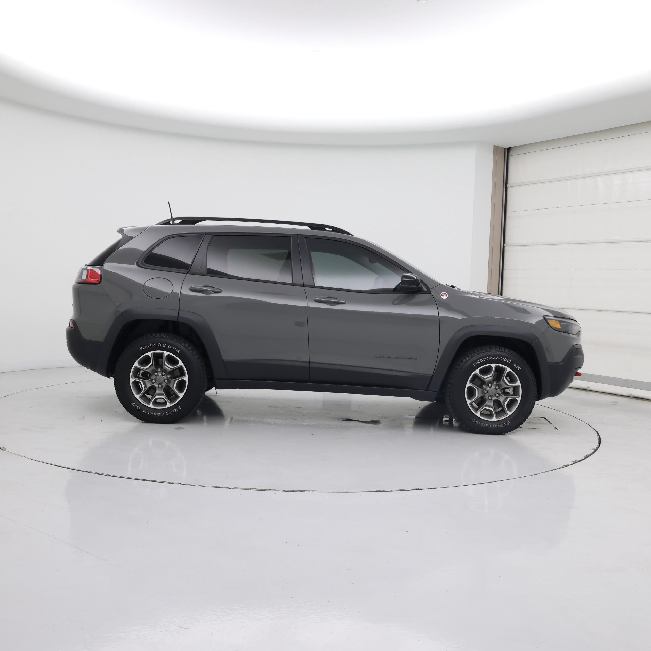Thumbnail: 2022 Jeep Cherokee - 7
