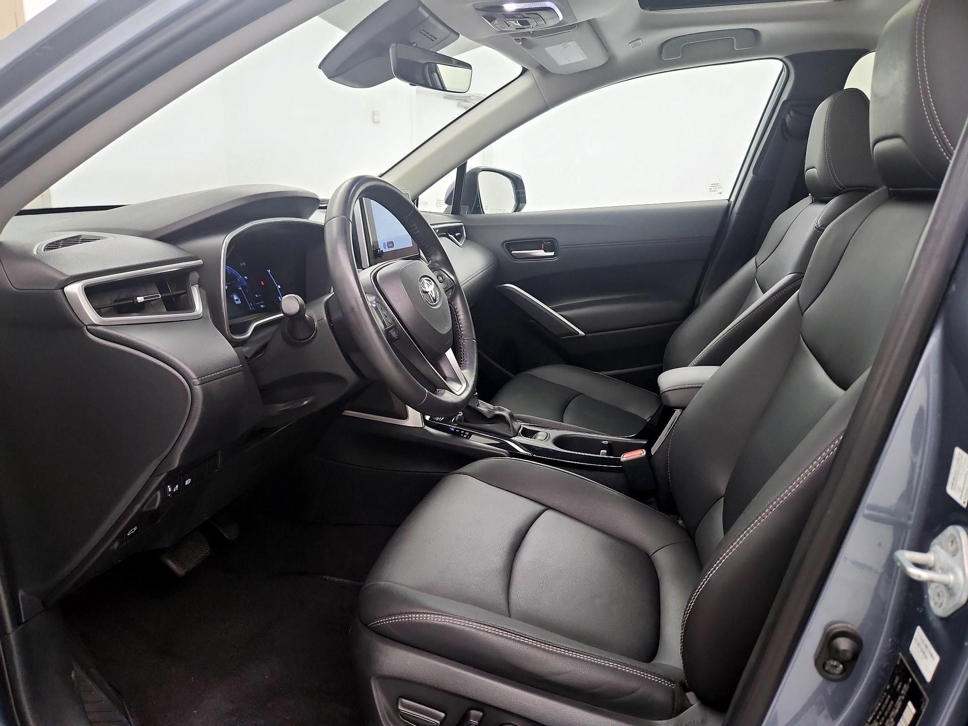 Thumbnail: 2023 Toyota Corolla Cross - 11