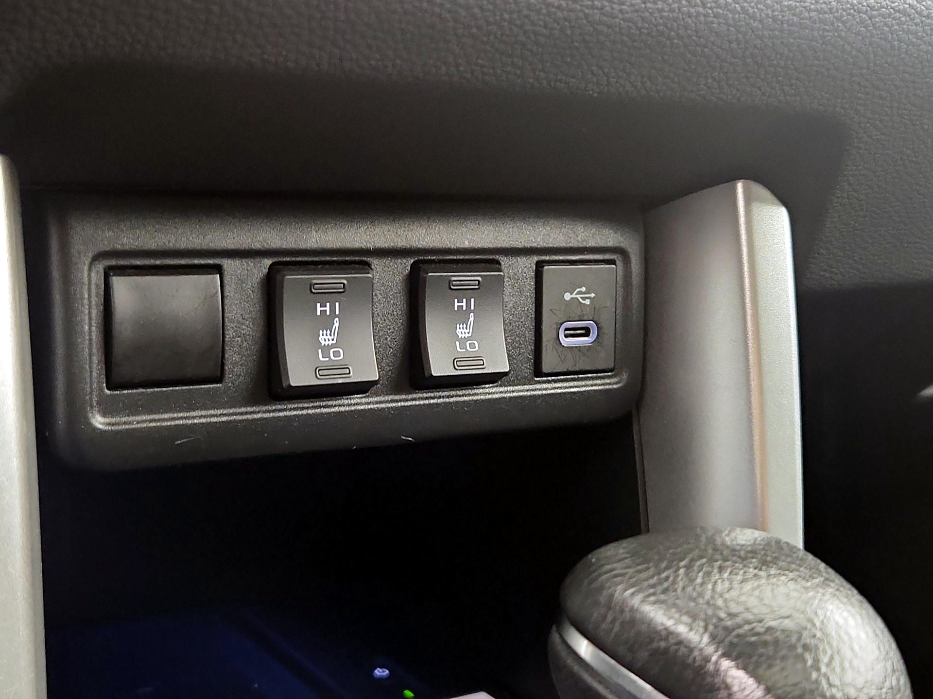 Thumbnail: 2023 Toyota Corolla Cross - 18