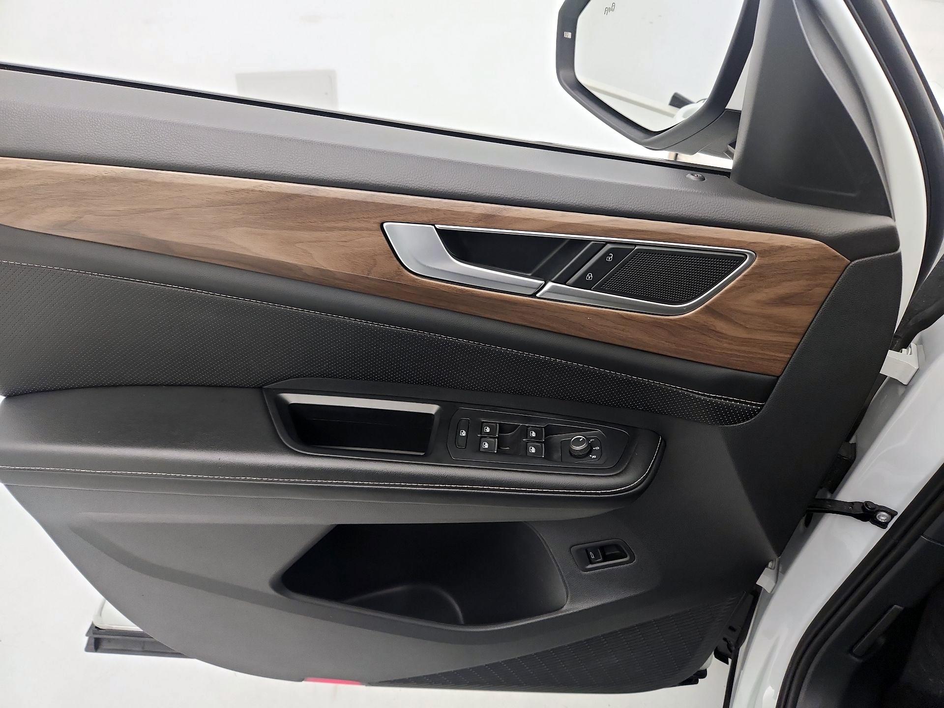 Thumbnail: 2024 Volkswagen Atlas - 10