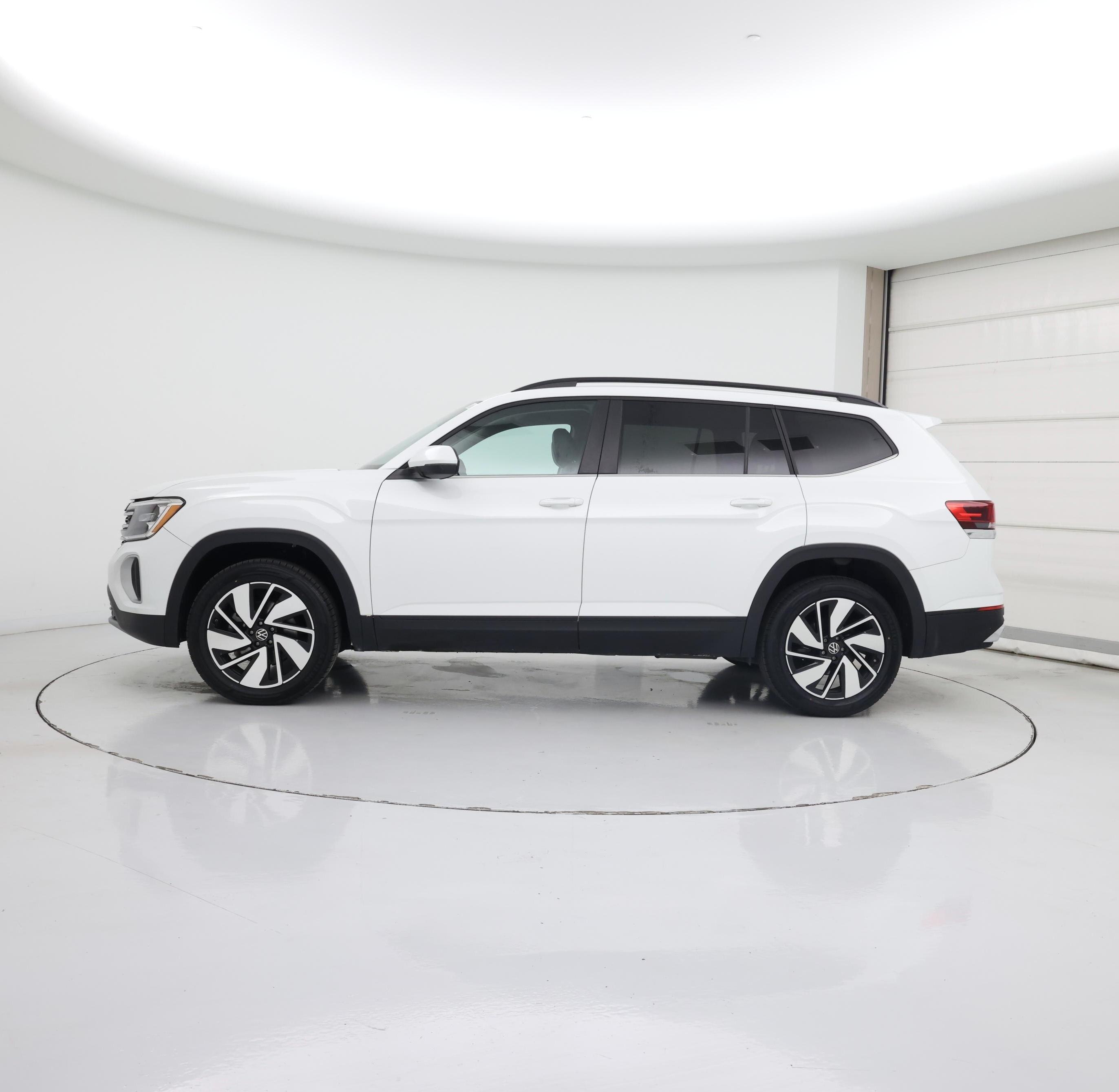 Thumbnail: 2024 Volkswagen Atlas - 3