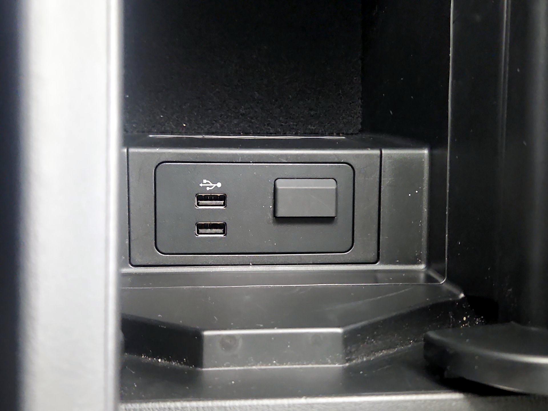 Thumbnail: 2023 Mazda CX-9 - 18