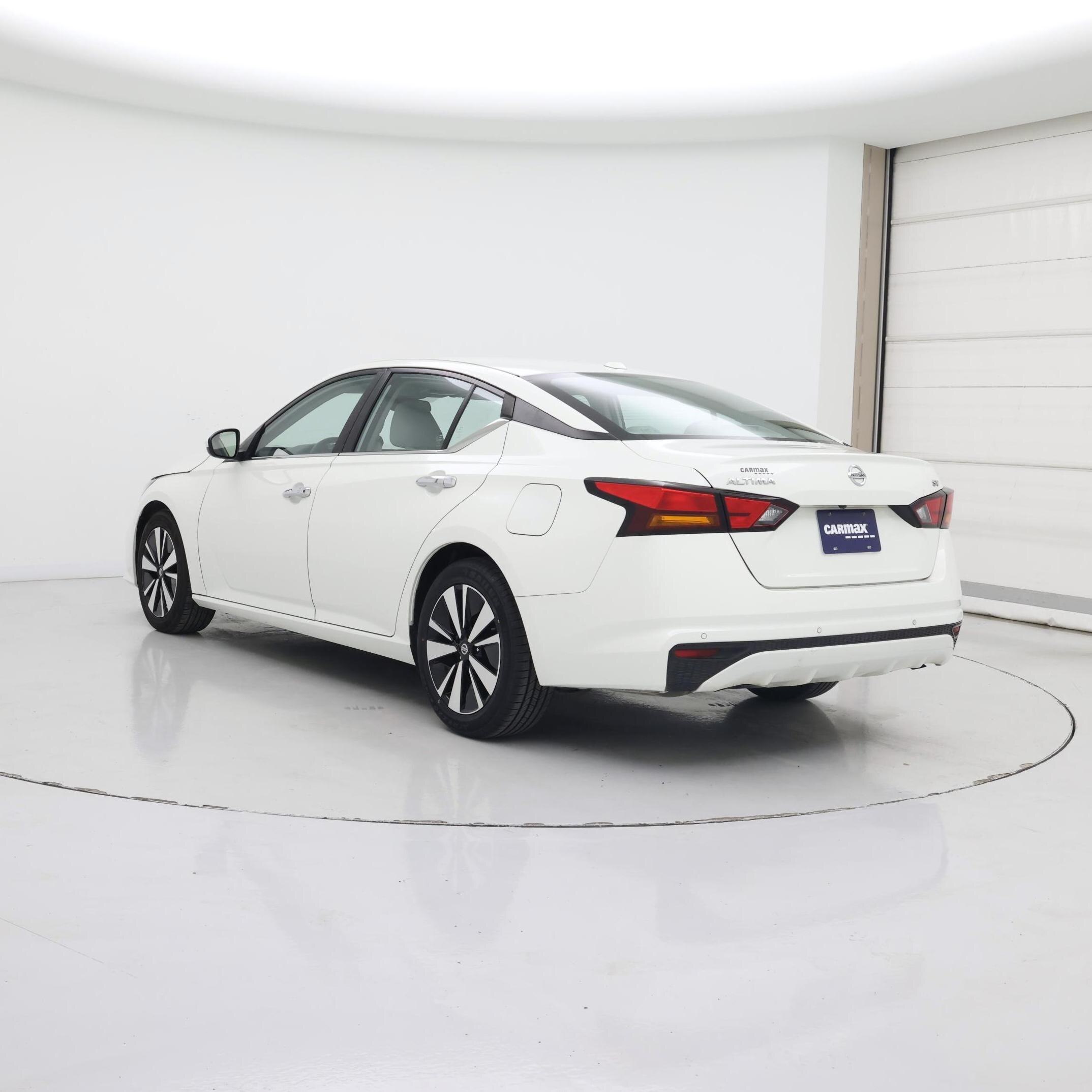 Thumbnail: 2022 Nissan Altima - 2