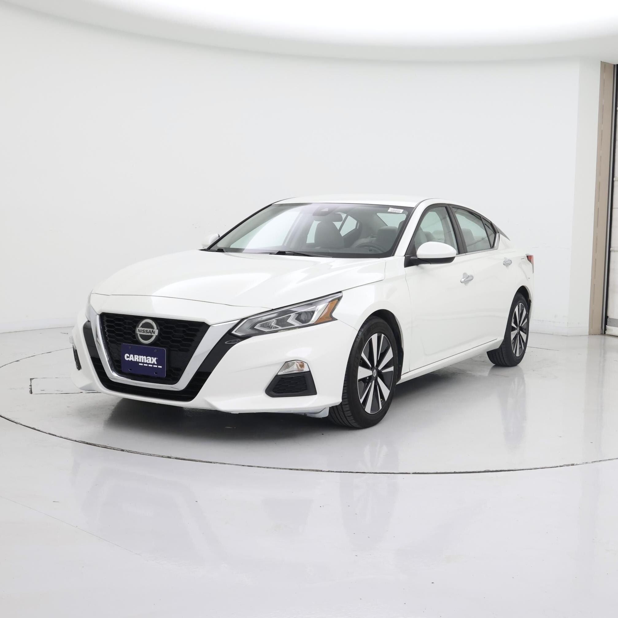 Thumbnail: 2022 Nissan Altima - 4