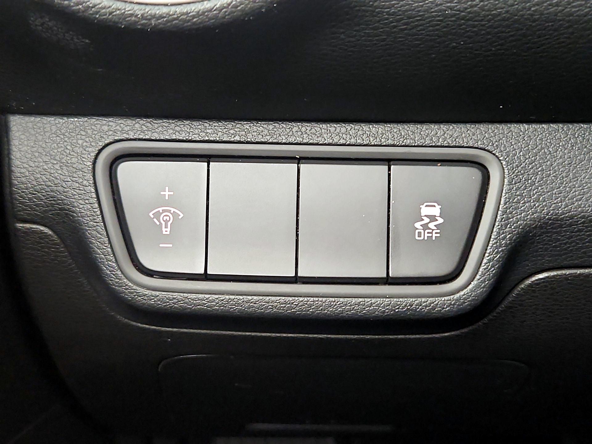 Thumbnail: 2024 Kia Forte - 13