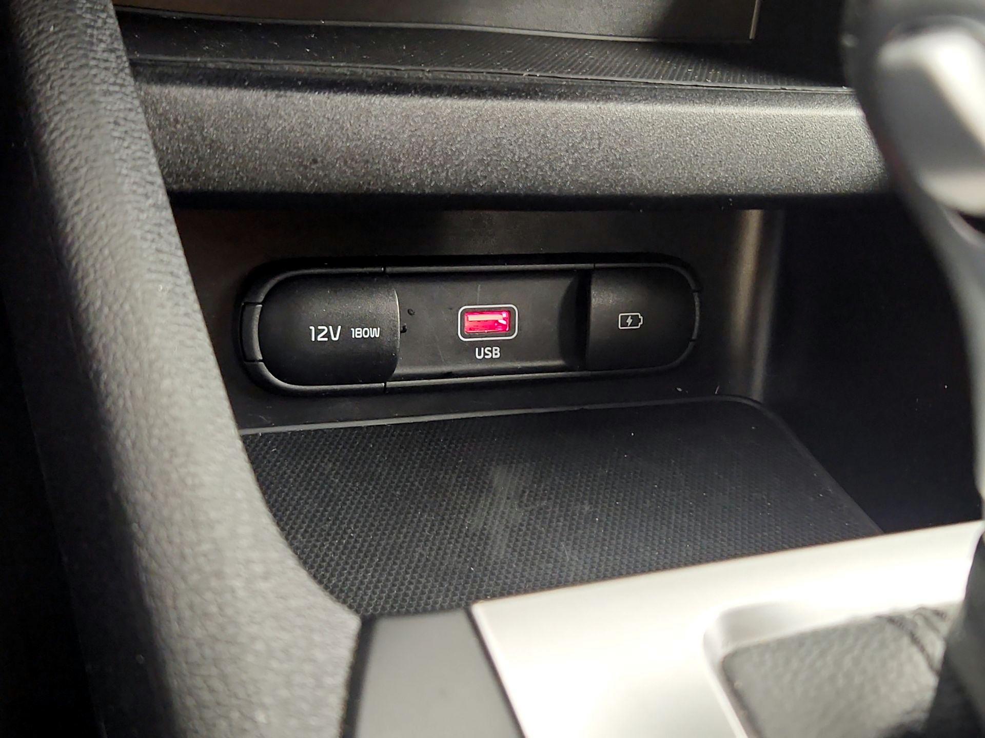 Thumbnail: 2024 Kia Forte - 18