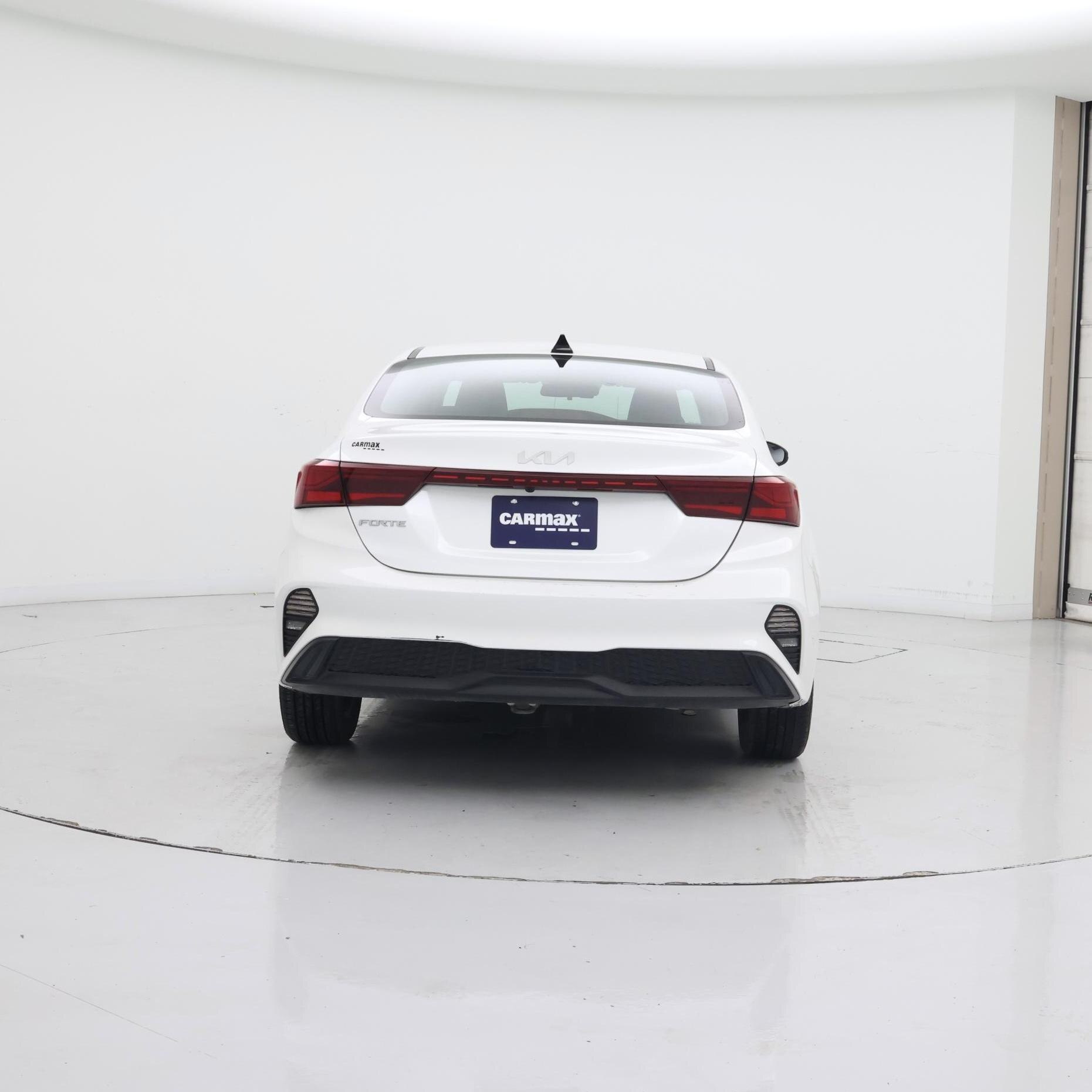 Thumbnail: 2024 Kia Forte - 6