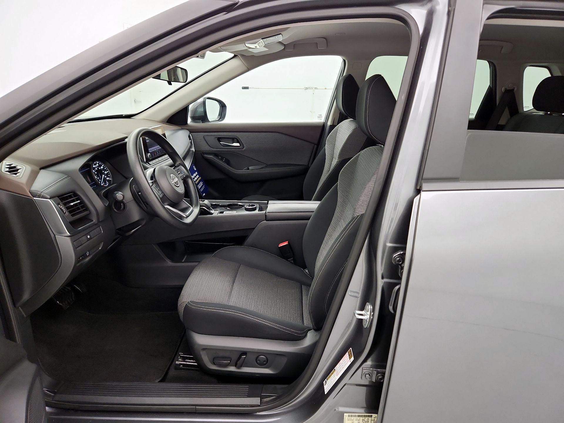 Thumbnail: 2023 Nissan Rogue - 11