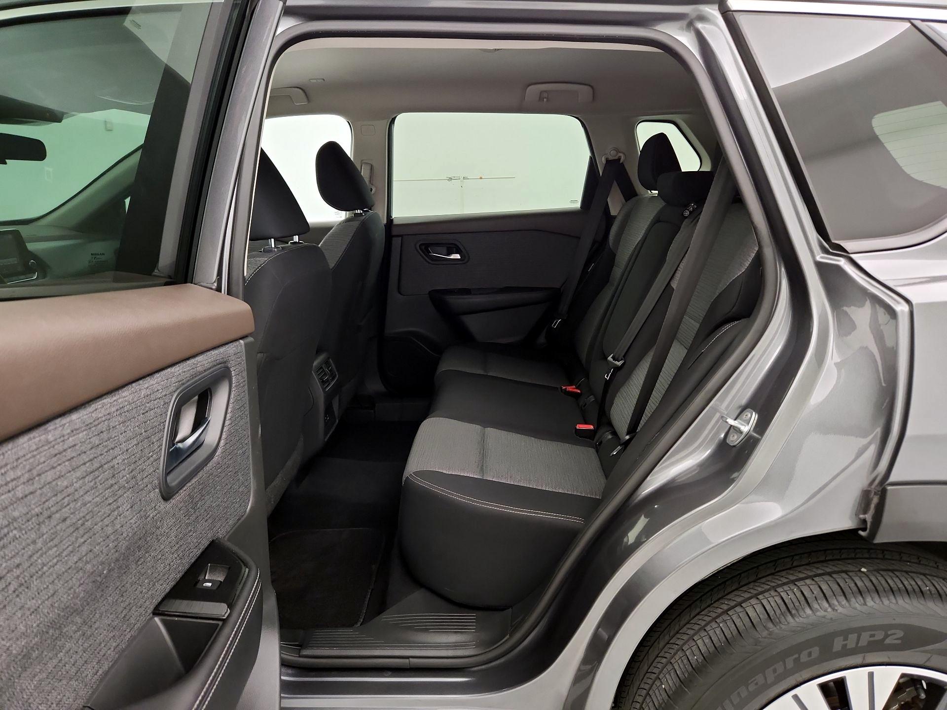 Thumbnail: 2023 Nissan Rogue - 19