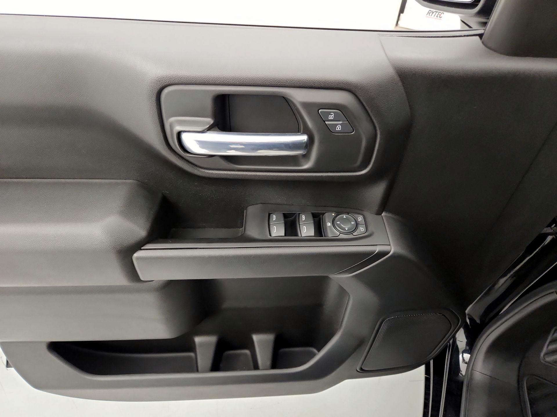 Thumbnail: 2022 Chevrolet Silverado 1500 - 12