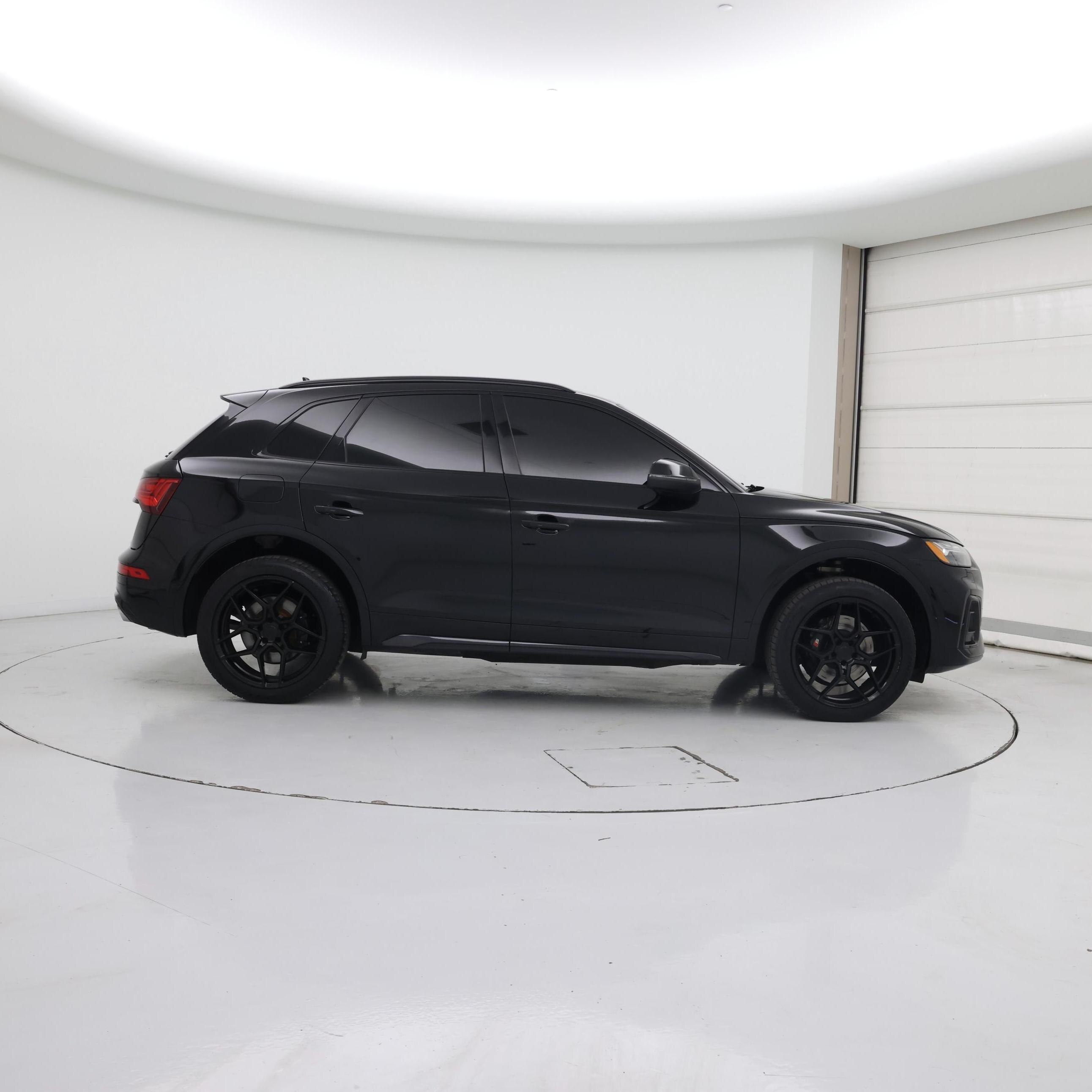 Thumbnail: 2021 Audi SQ5 - 7