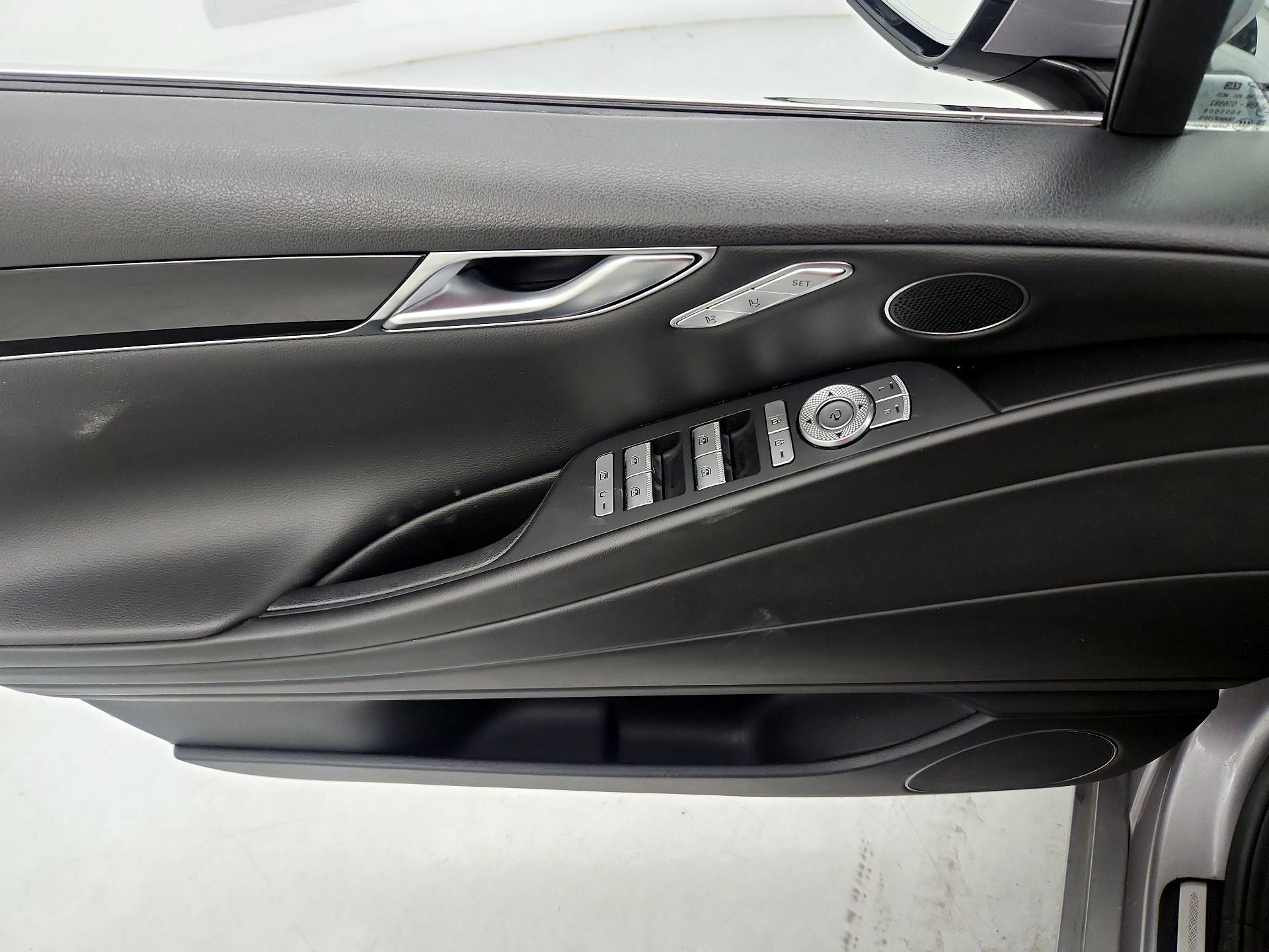 Thumbnail: 2023 Genesis G80 - 12