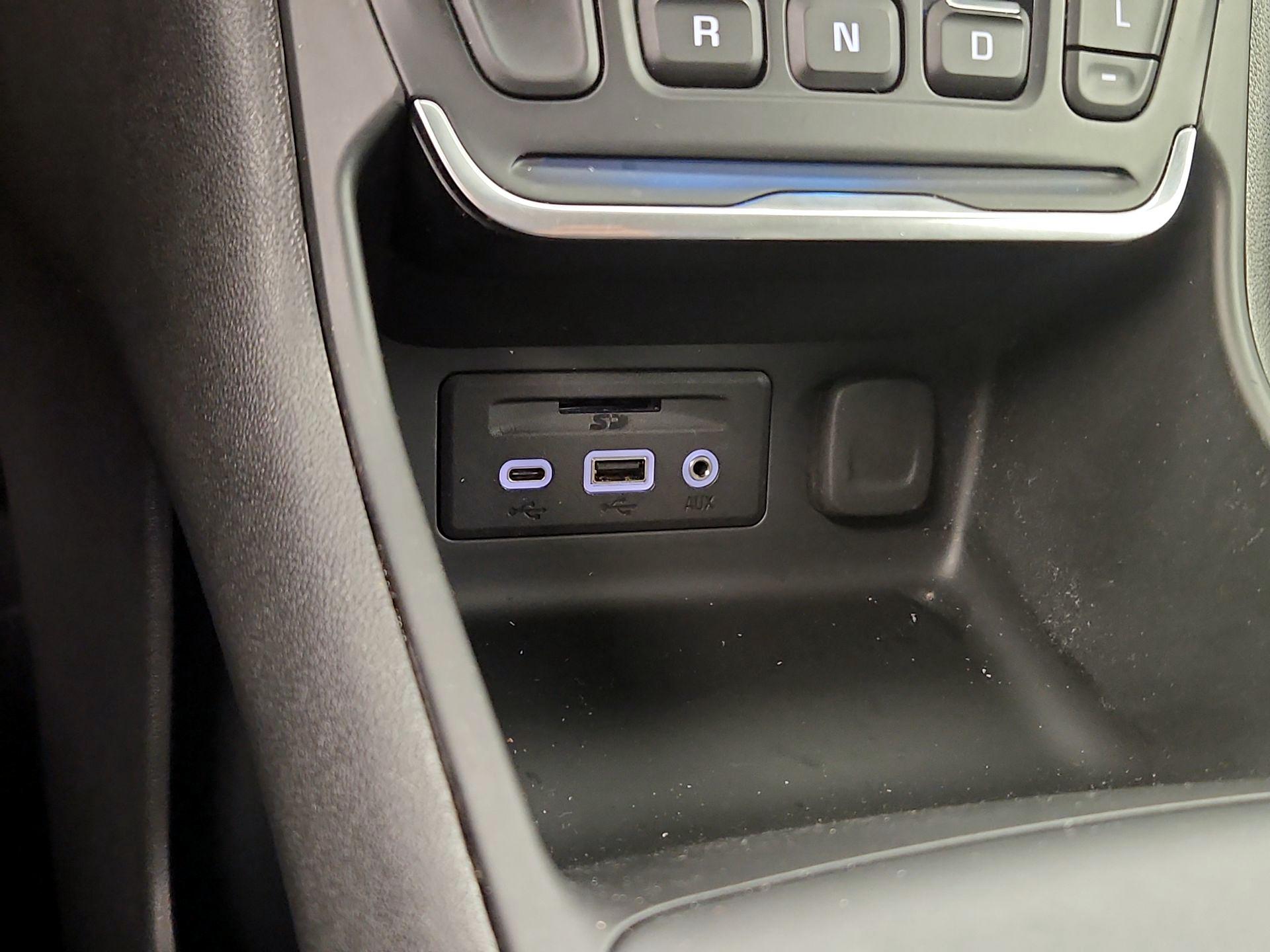 Thumbnail: 2021 GMC Terrain - 18