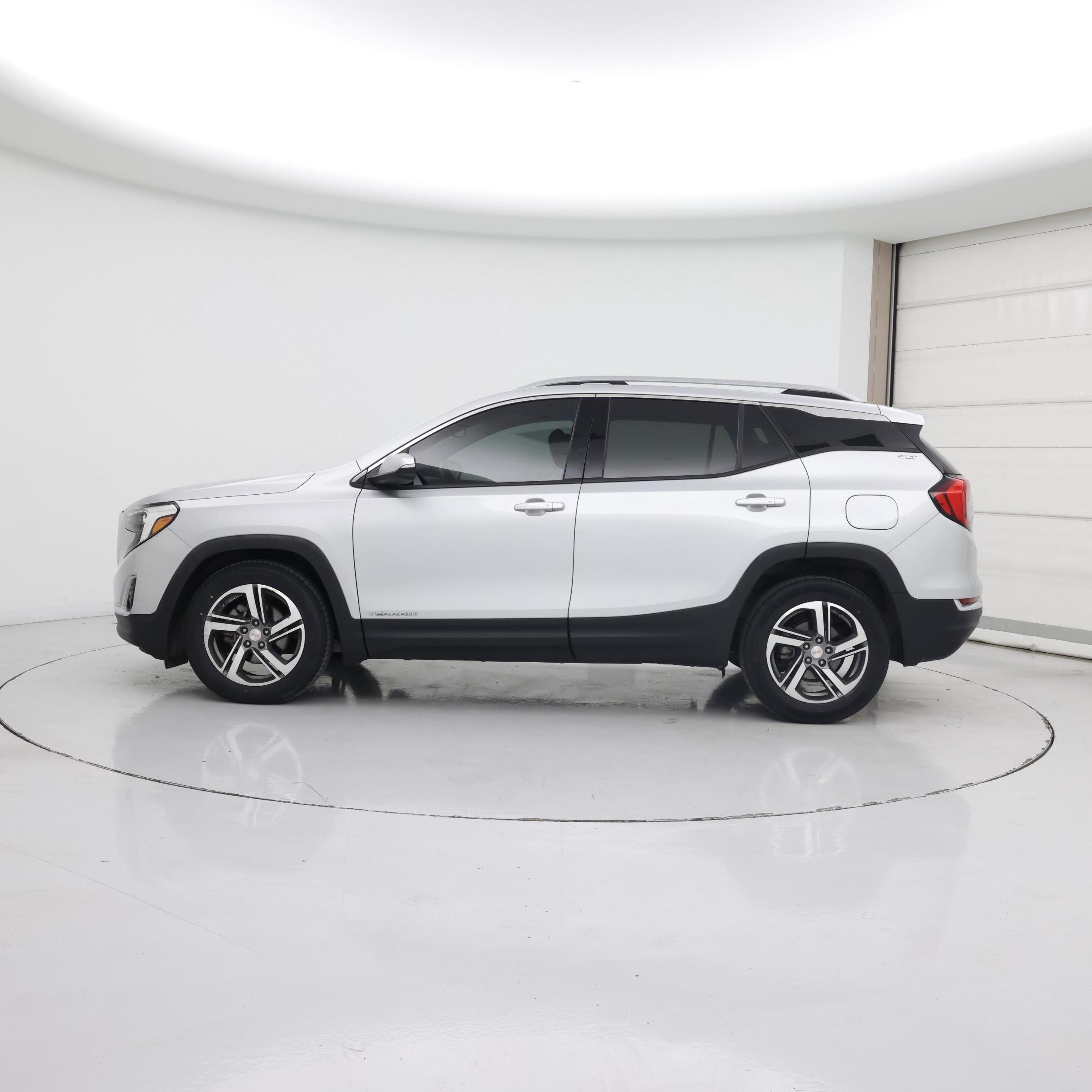 Thumbnail: 2021 GMC Terrain - 3