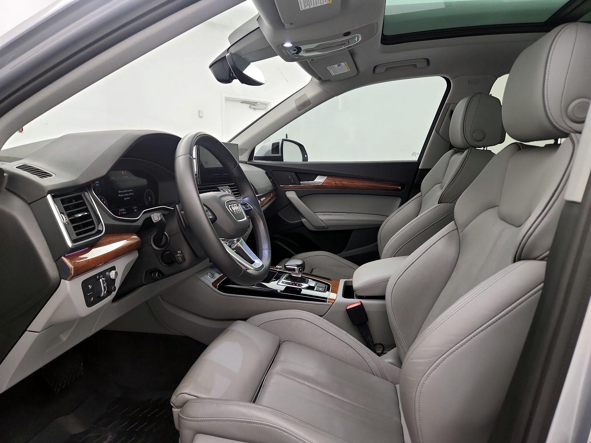 Thumbnail: 2022 Audi Q5 - 11