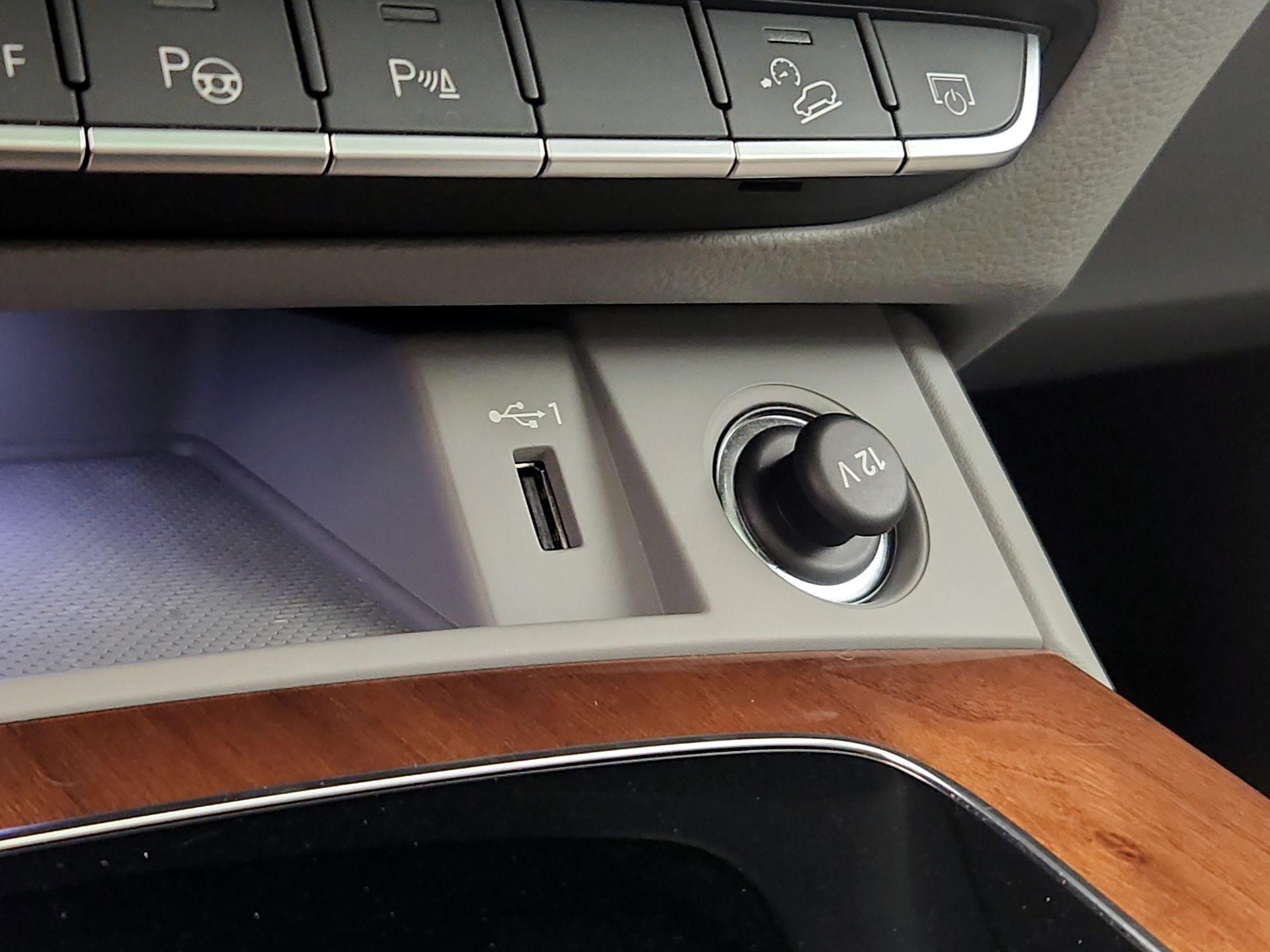 Thumbnail: 2022 Audi Q5 - 19