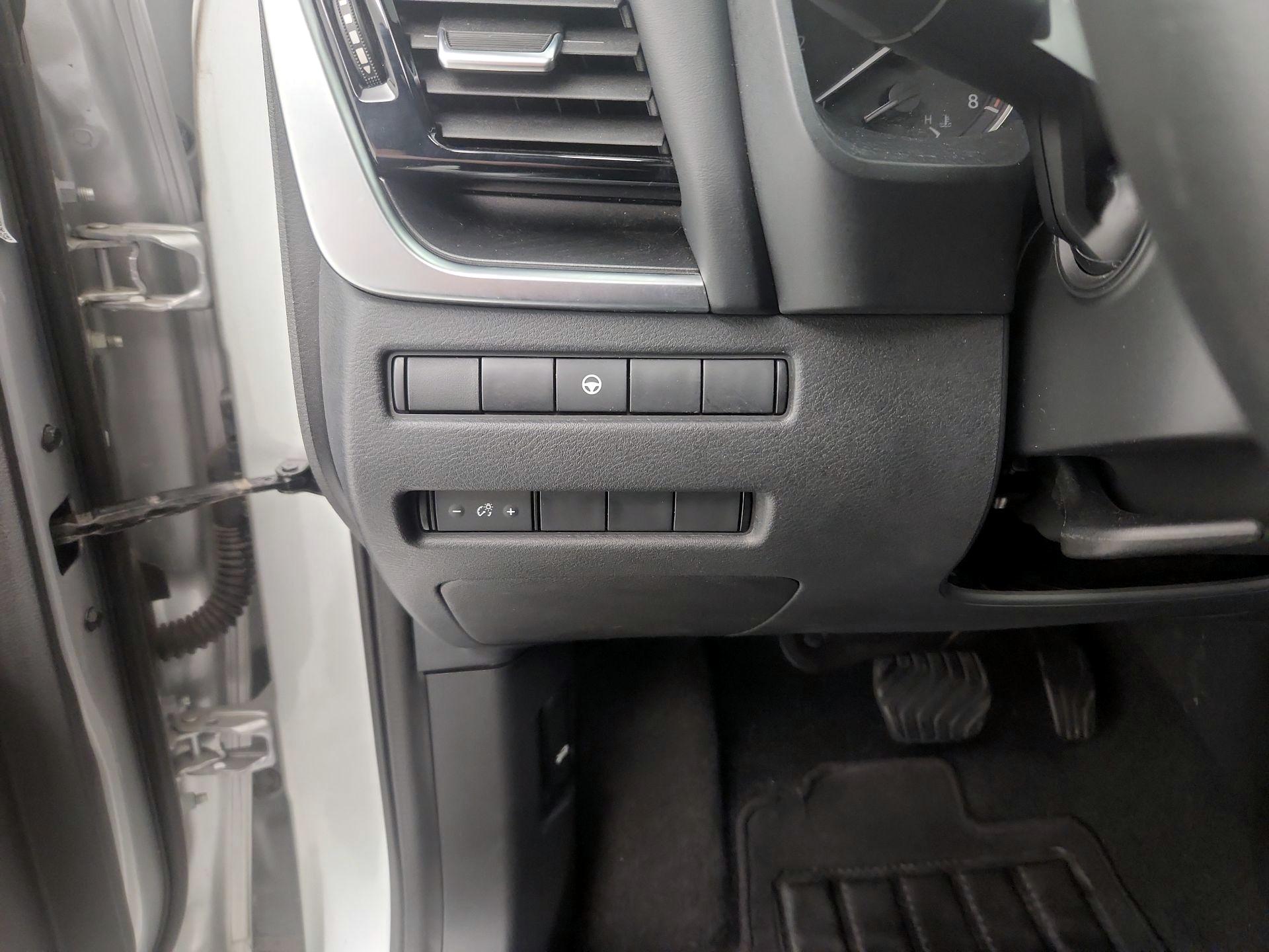 Thumbnail: 2021 Nissan Rogue - 13