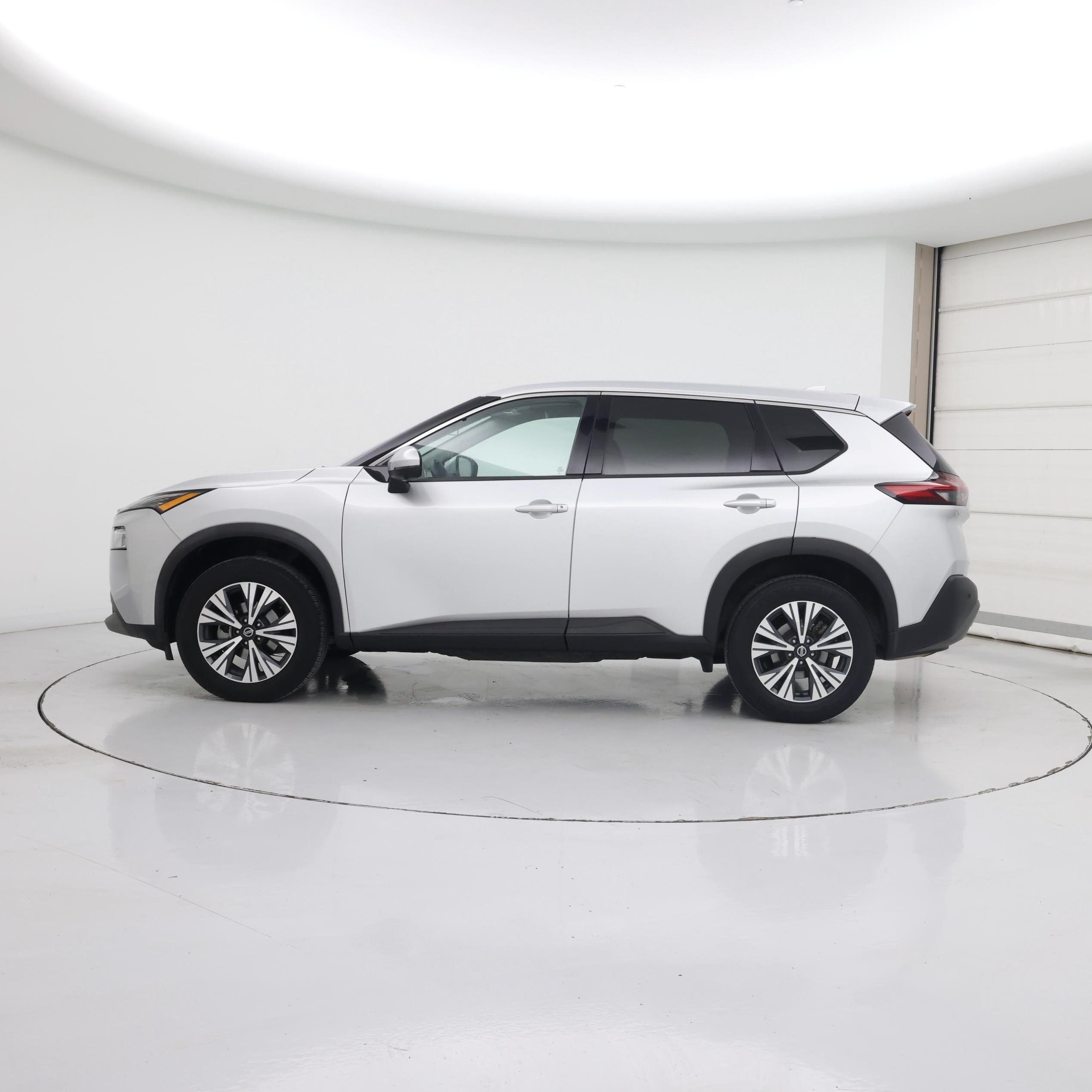 Thumbnail: 2021 Nissan Rogue - 3