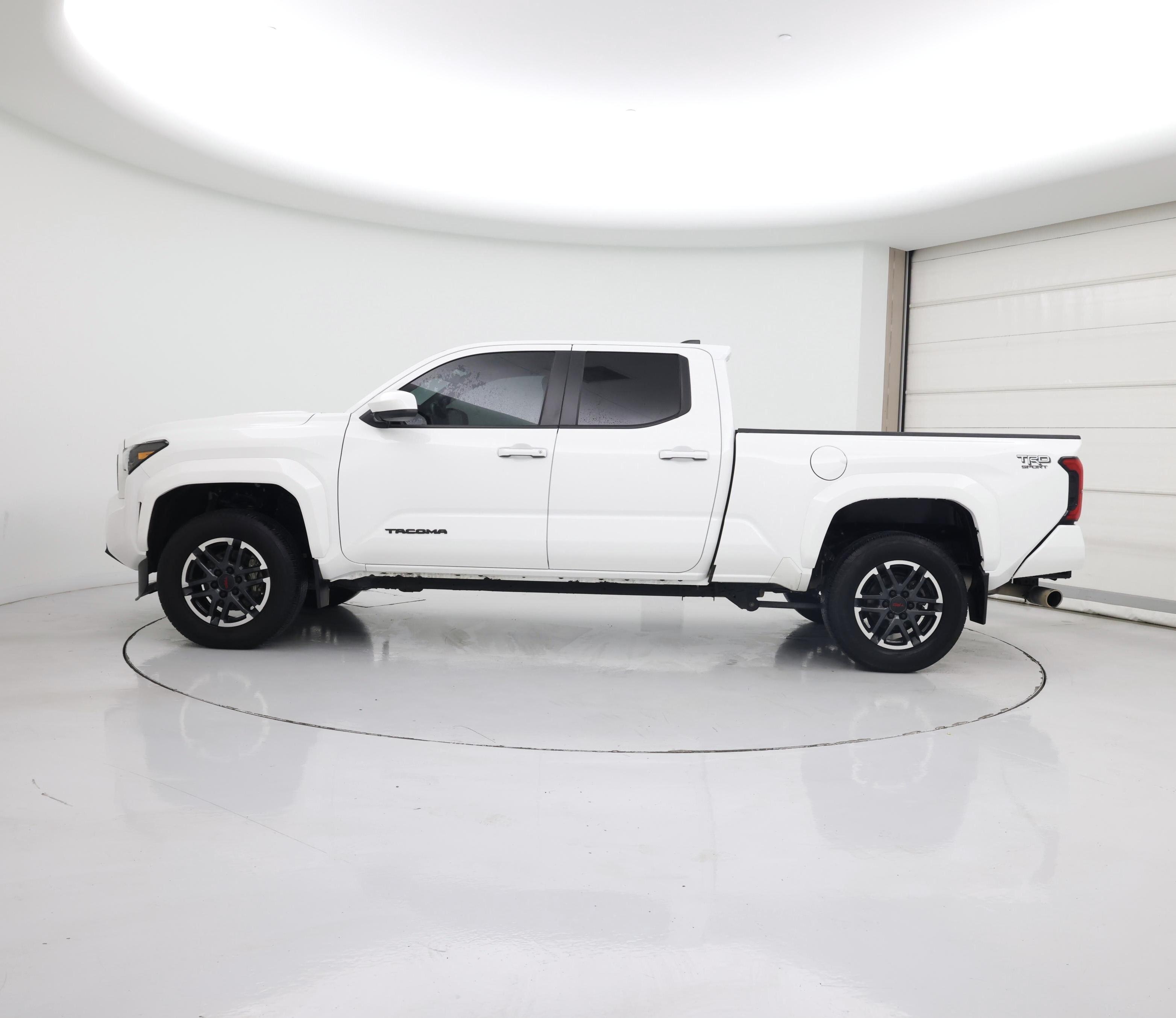 Thumbnail: 2024 Toyota Tacoma - 3