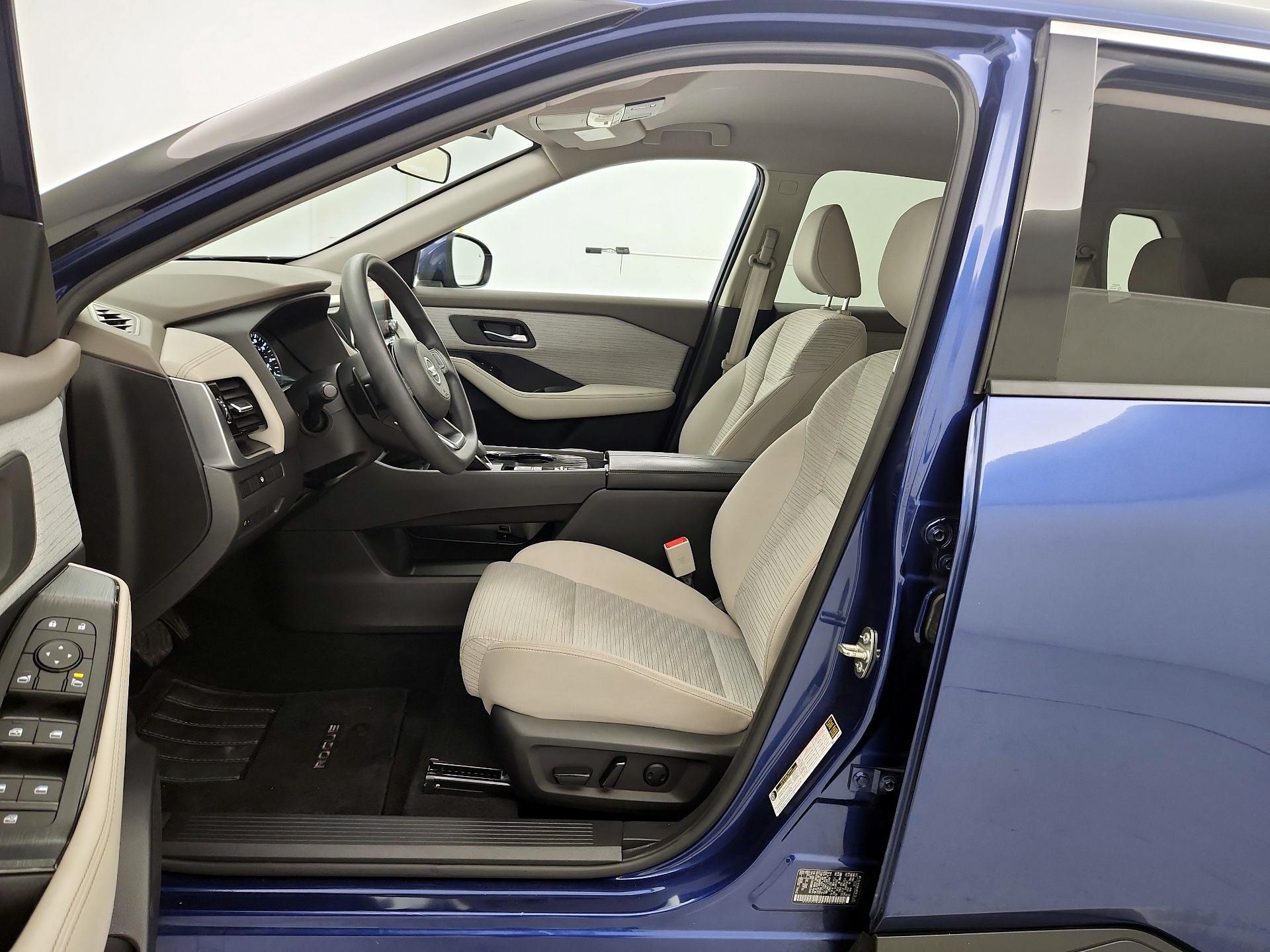 Thumbnail: 2021 Nissan Rogue - 11