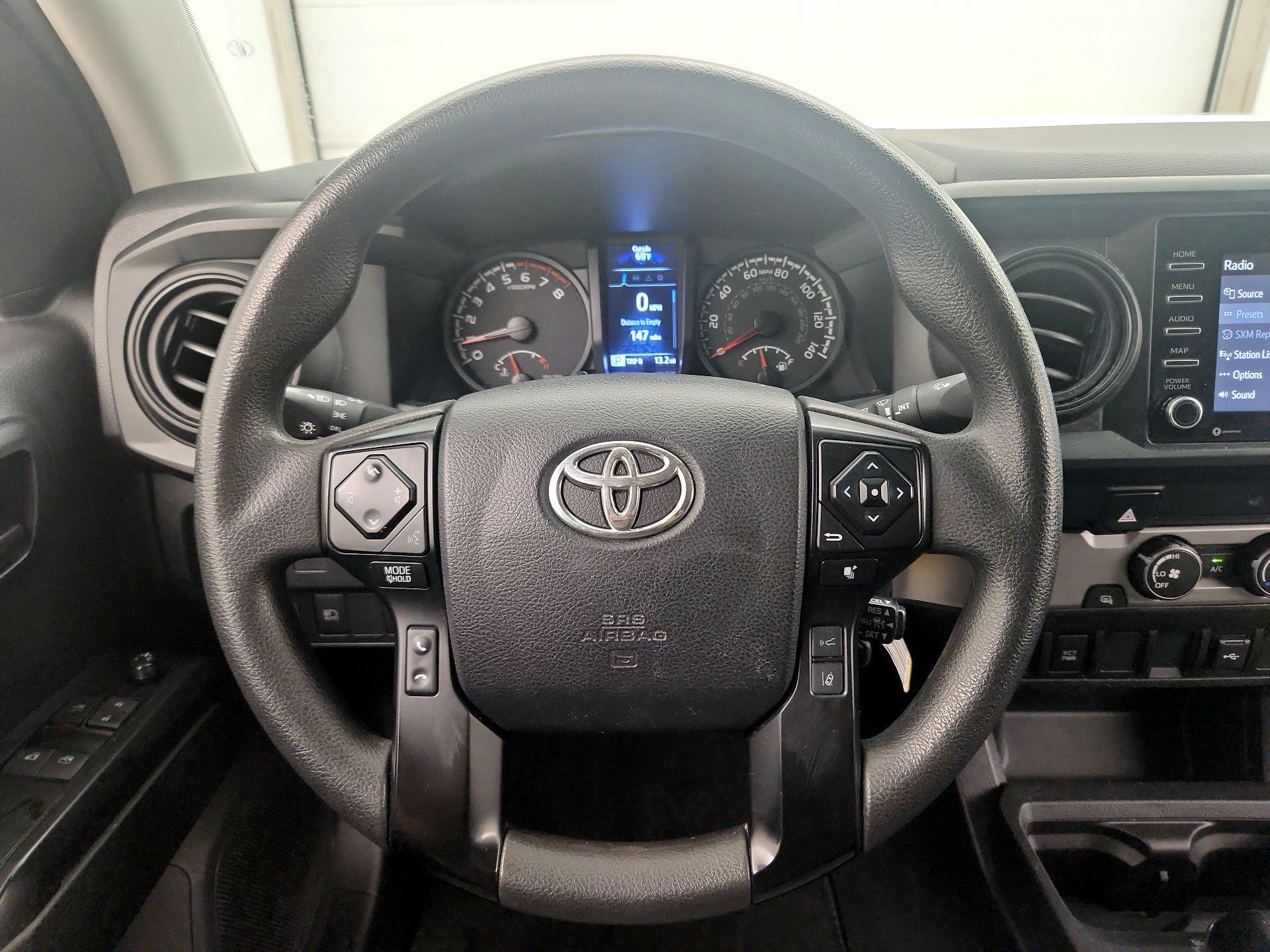 Thumbnail: 2022 Toyota Tacoma - 10