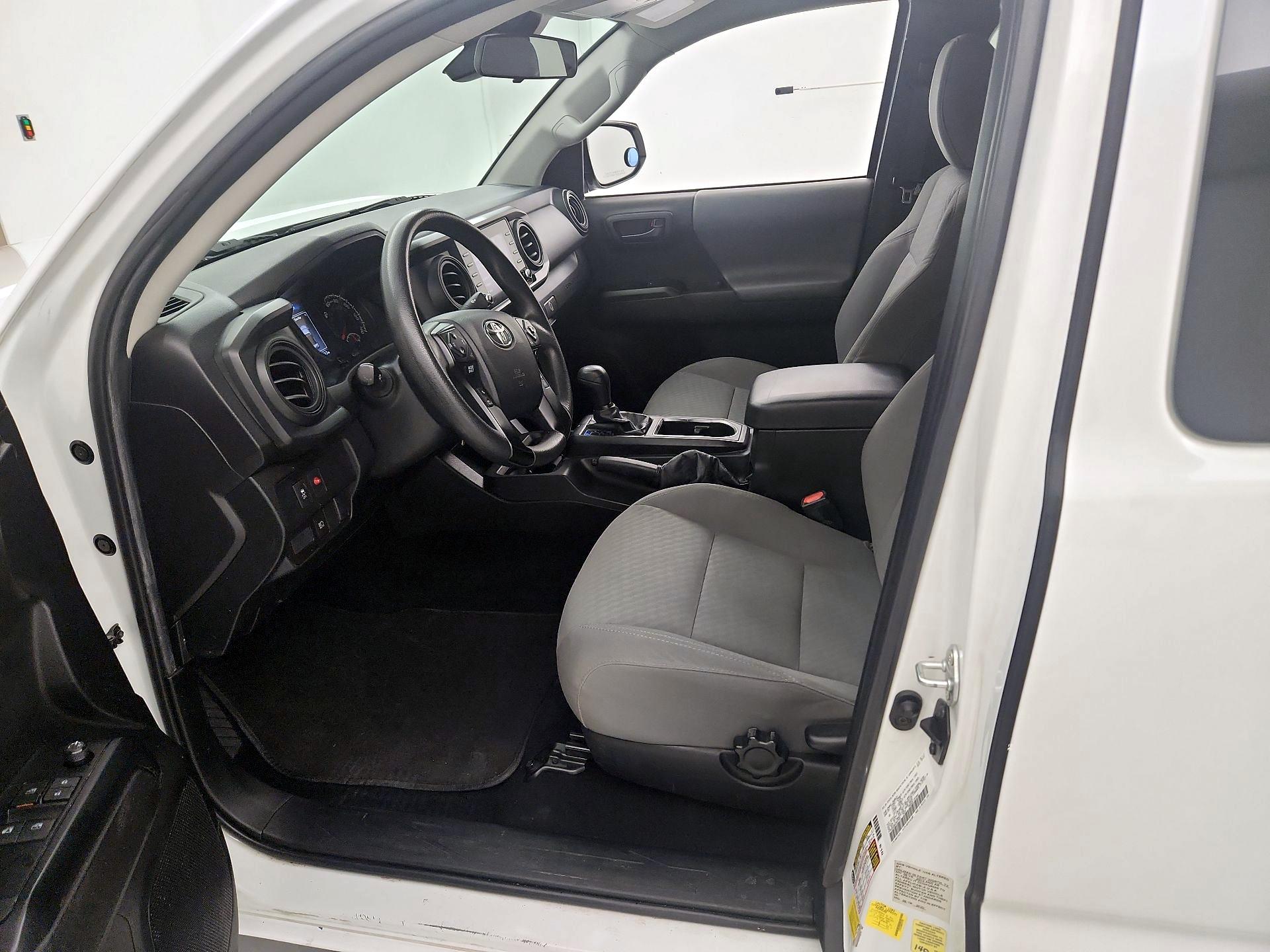 Thumbnail: 2022 Toyota Tacoma - 11