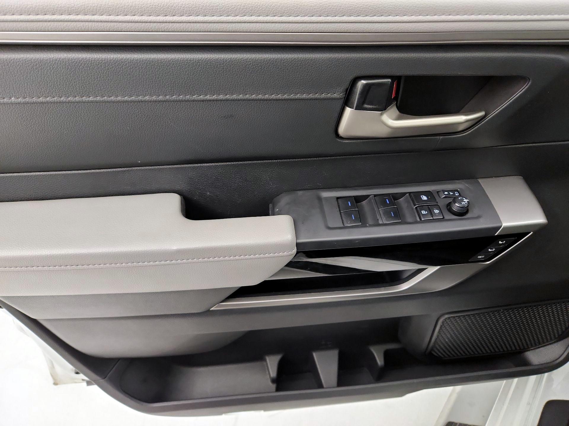 Thumbnail: 2023 Toyota Tundra - 12