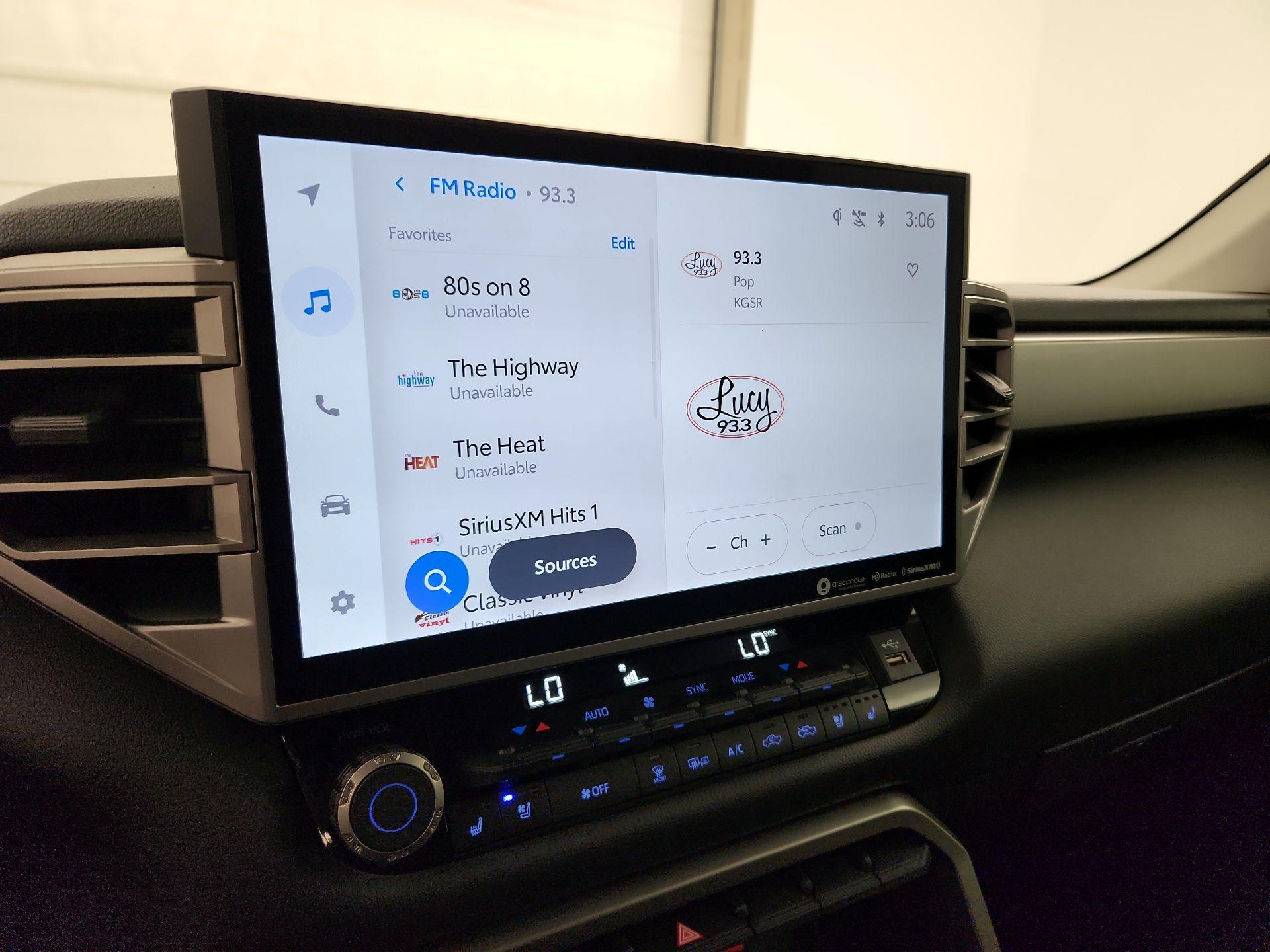 Thumbnail: 2023 Toyota Tundra - 15