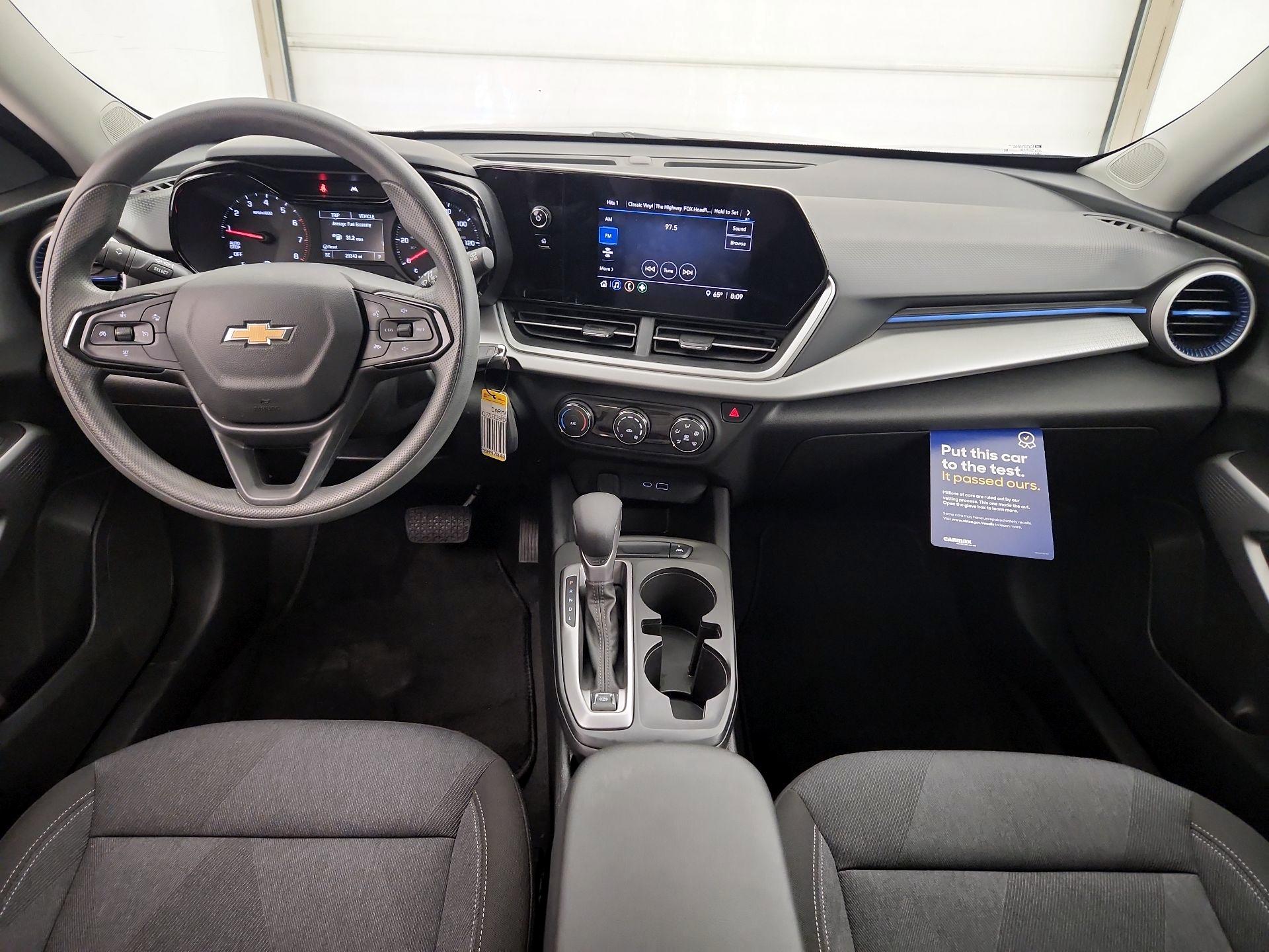 Thumbnail: 2024 Chevrolet Trax - 9