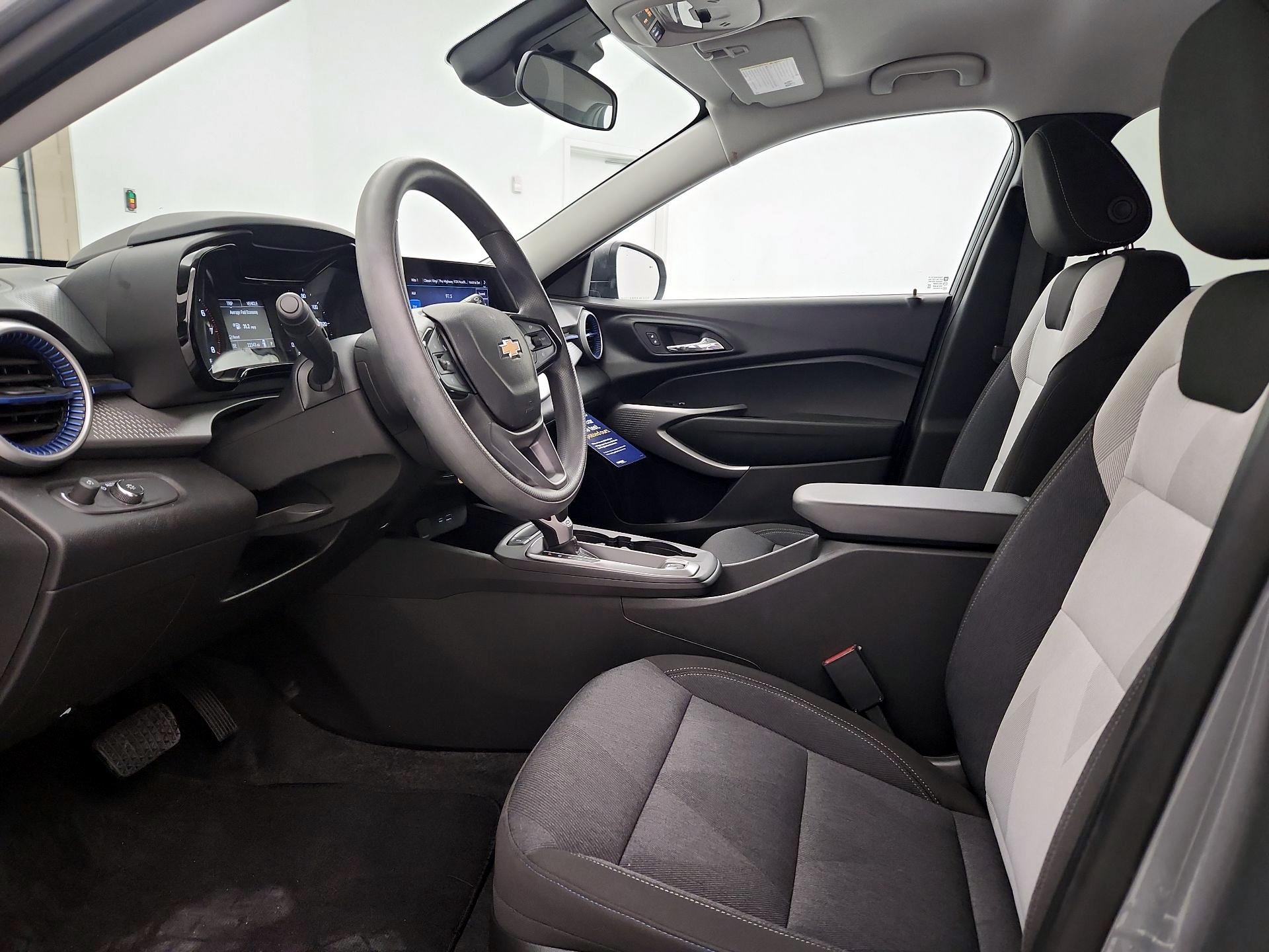 Thumbnail: 2024 Chevrolet Trax - 11