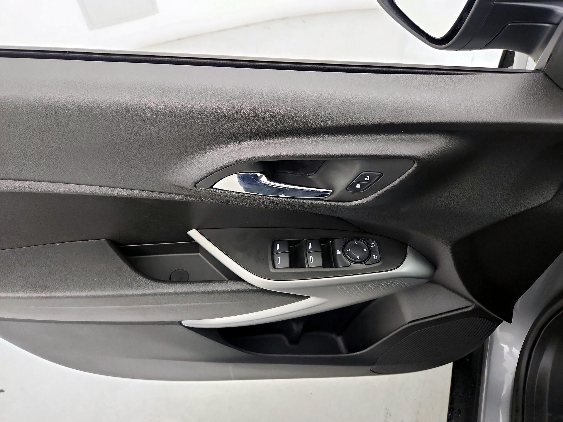 Thumbnail: 2024 Chevrolet Trax - 12