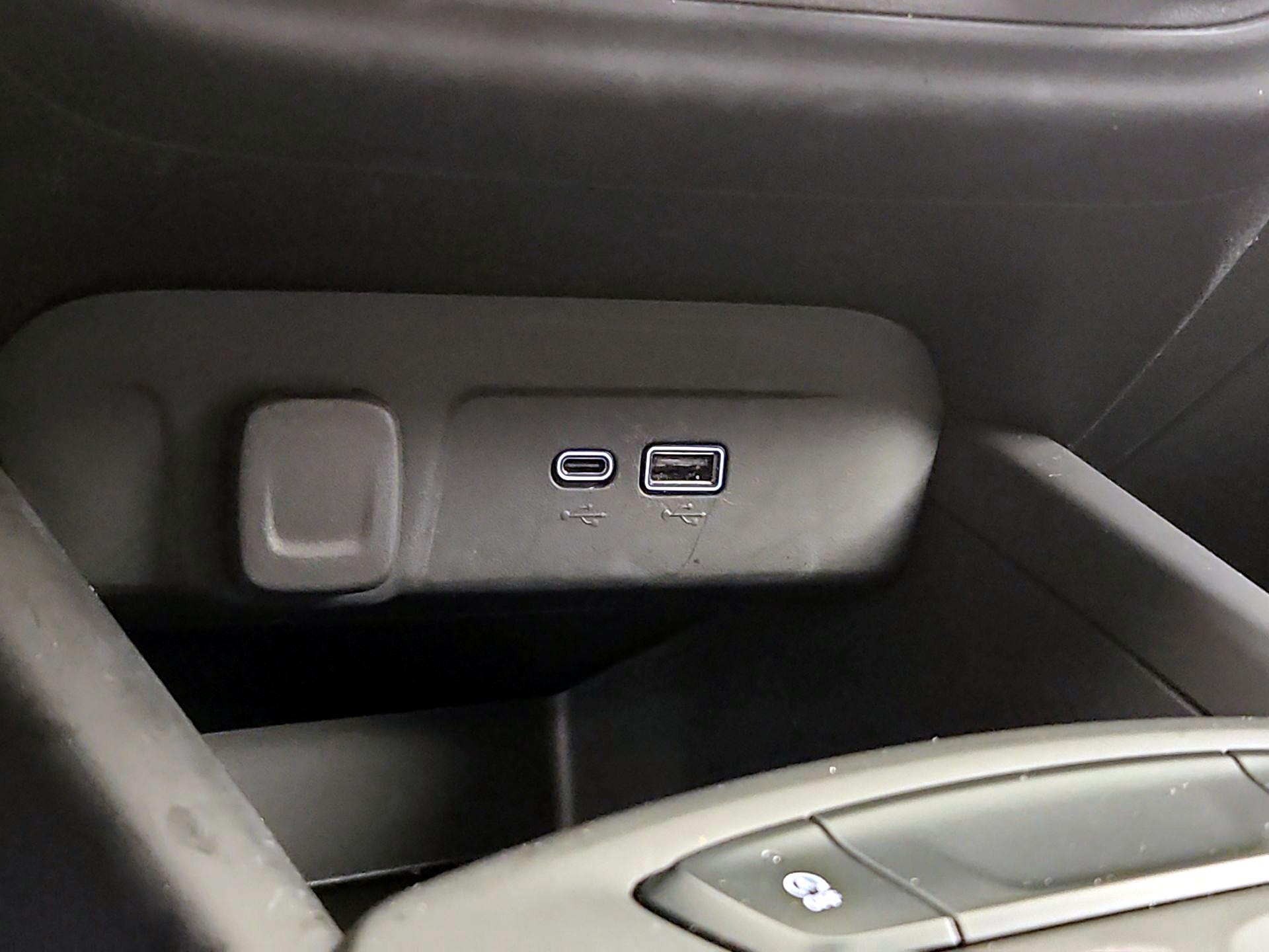 Thumbnail: 2024 Chevrolet Trax - 18