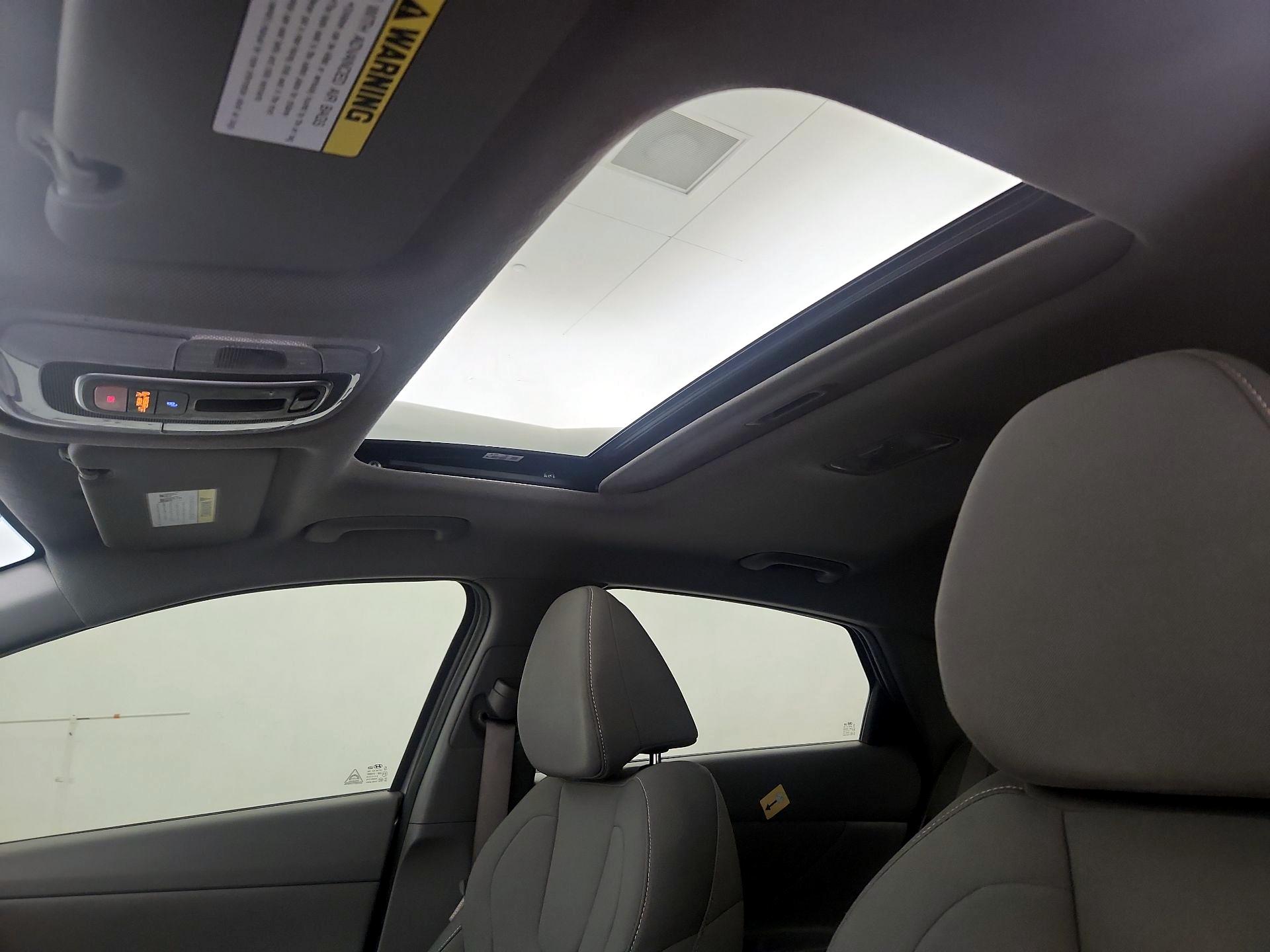 Thumbnail: 2024 Hyundai Elantra - 20