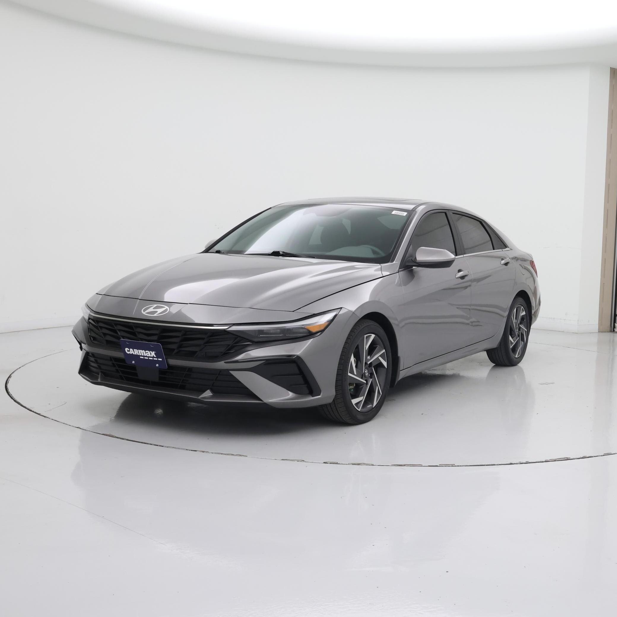 Thumbnail: 2024 Hyundai Elantra - 4