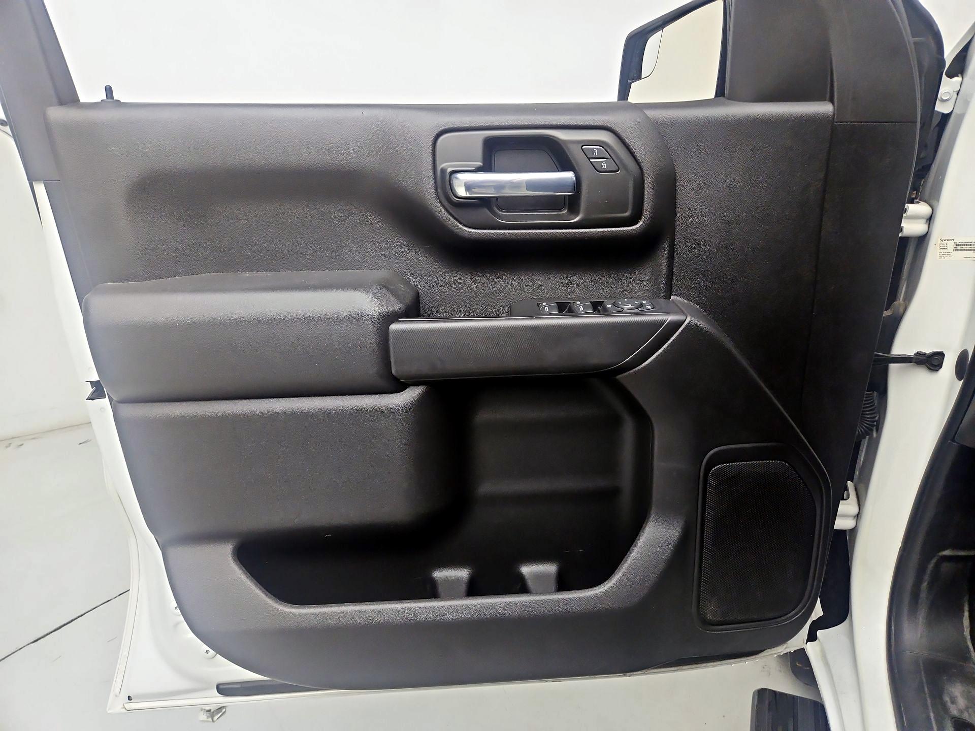 Thumbnail: 2021 Chevrolet Silverado 1500 - 12