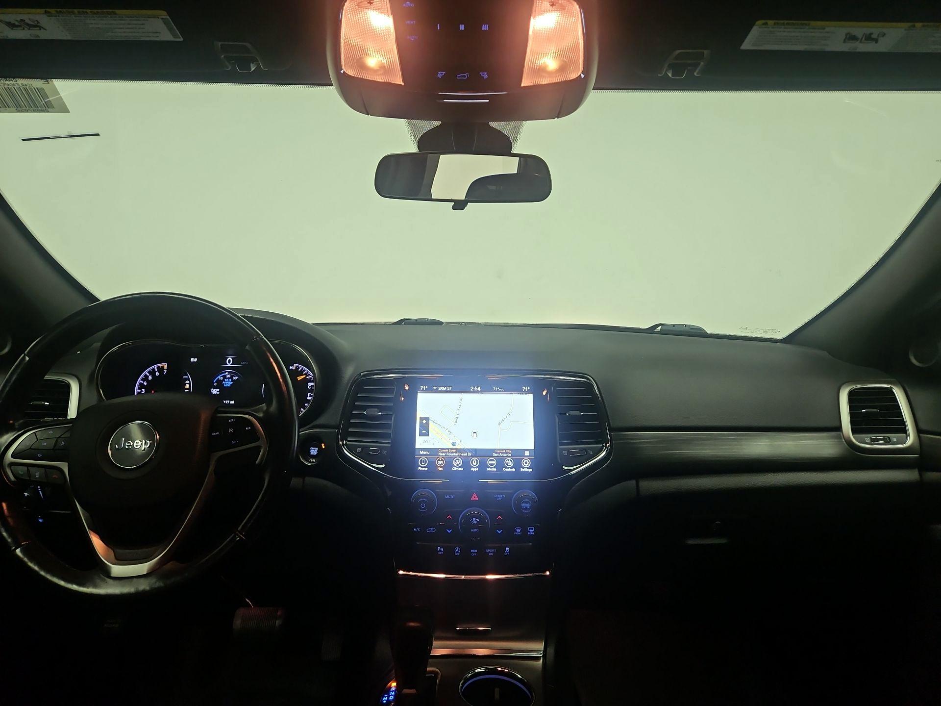 Thumbnail: 2021 Jeep Grand Cherokee - 12