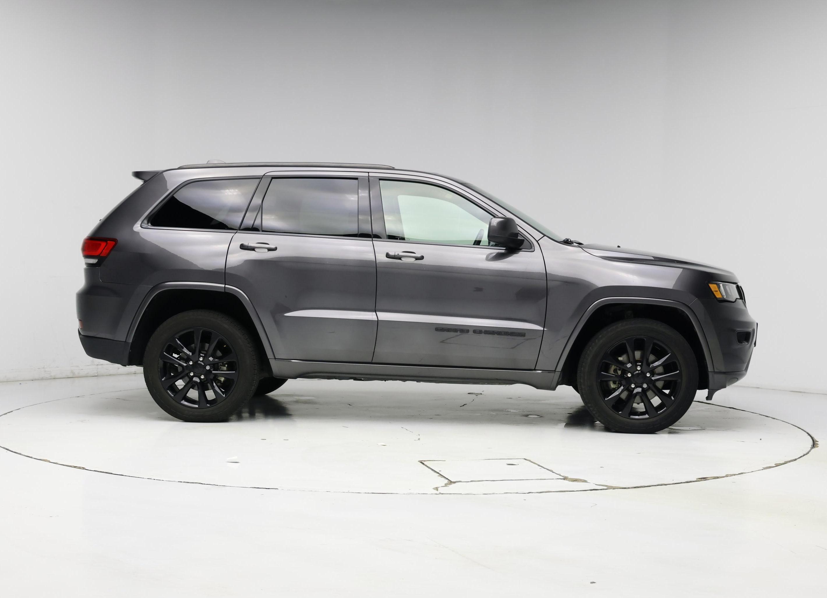 Thumbnail: 2021 Jeep Grand Cherokee - 7