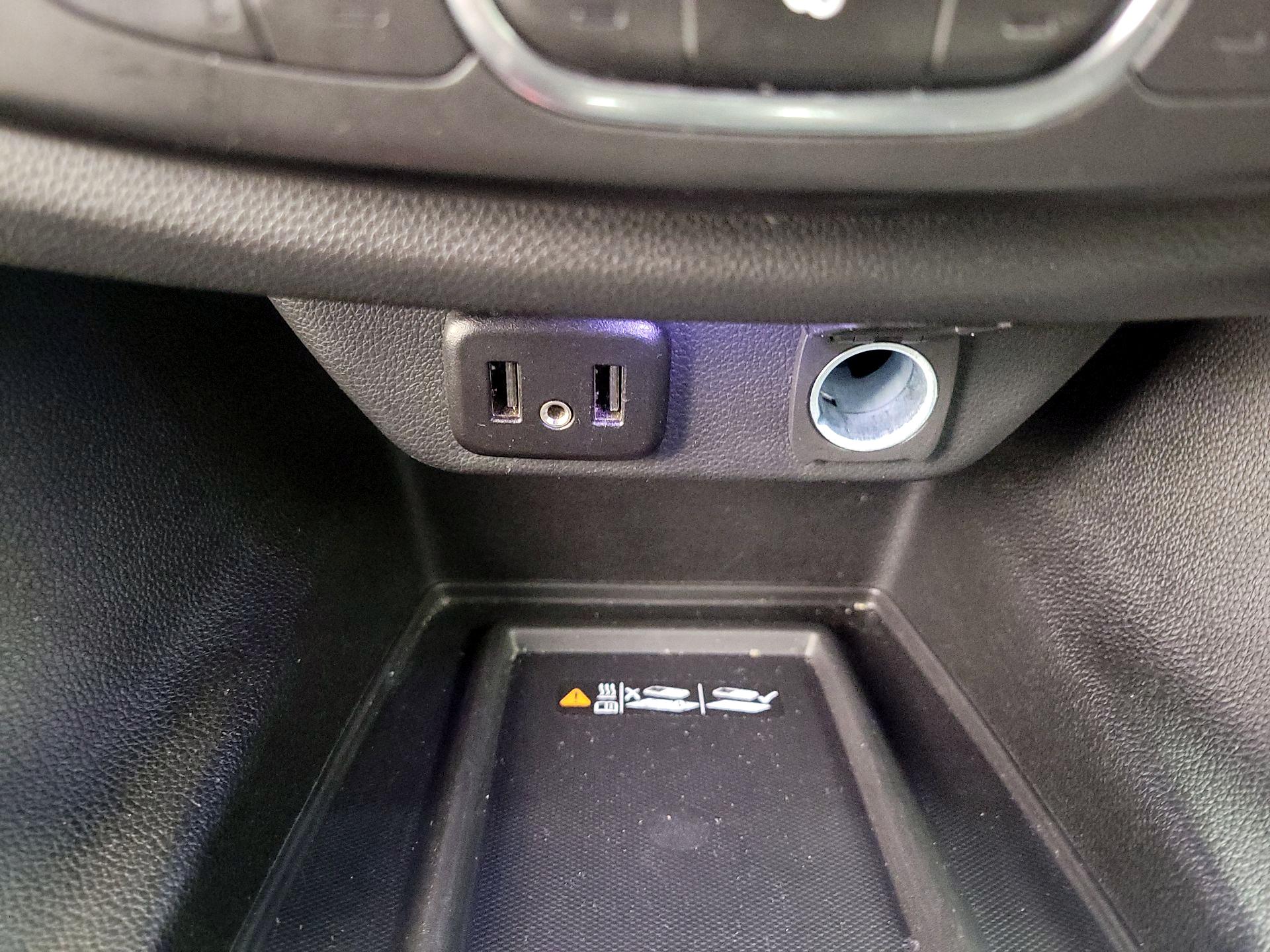 Thumbnail: 2023 Chevrolet Traverse - 18