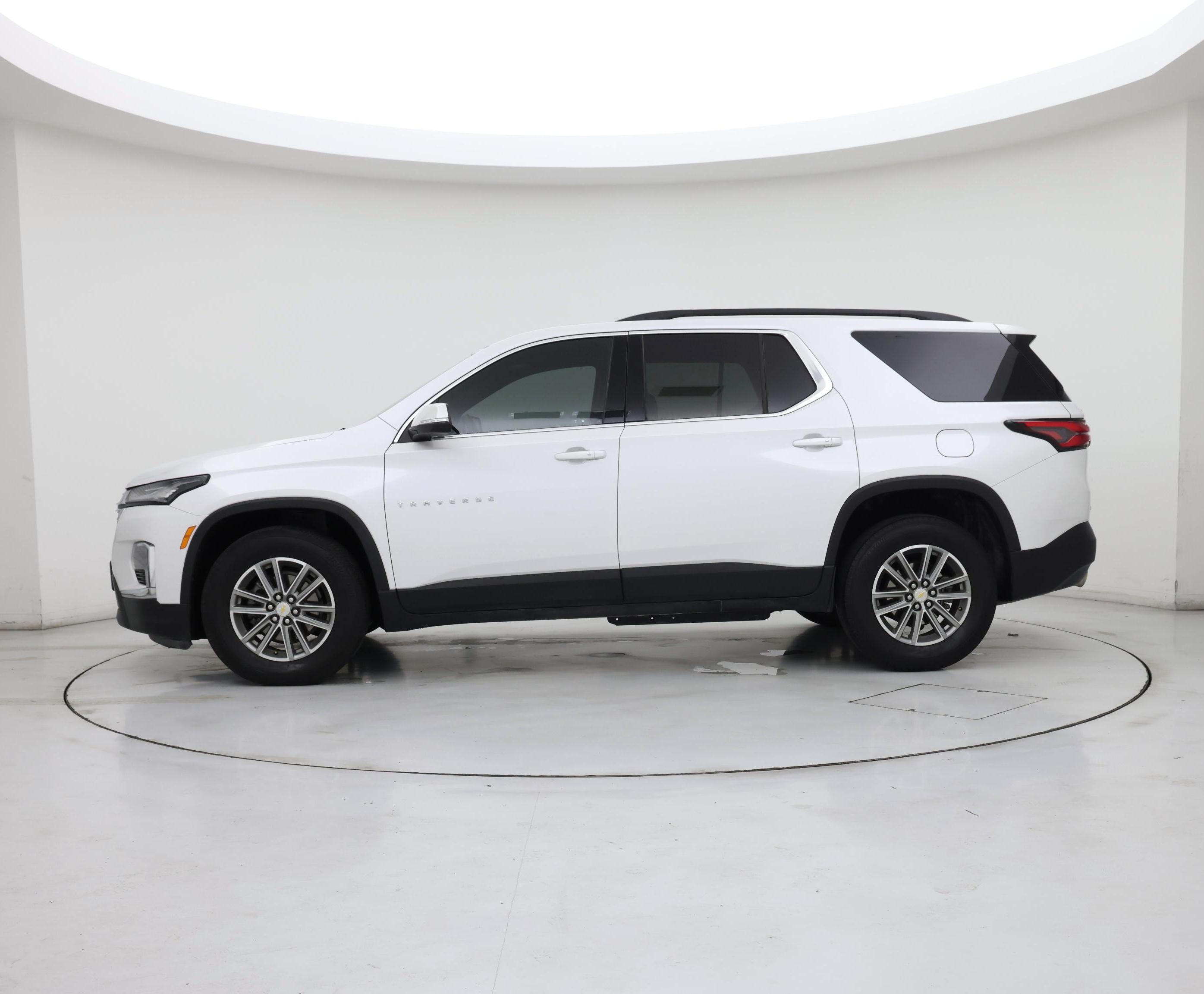 Thumbnail: 2023 Chevrolet Traverse - 3